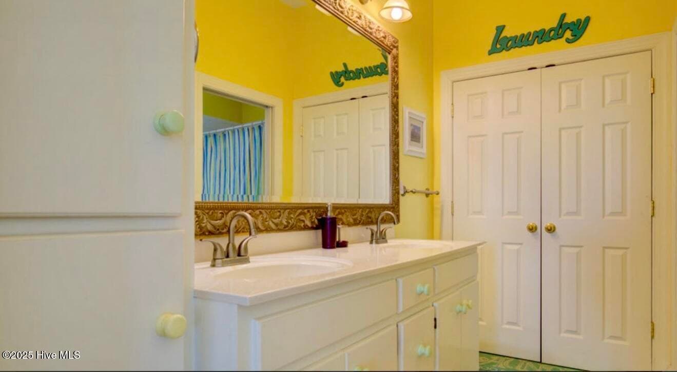 4 Sailview Drive, North Topsail Beach, NC 28460