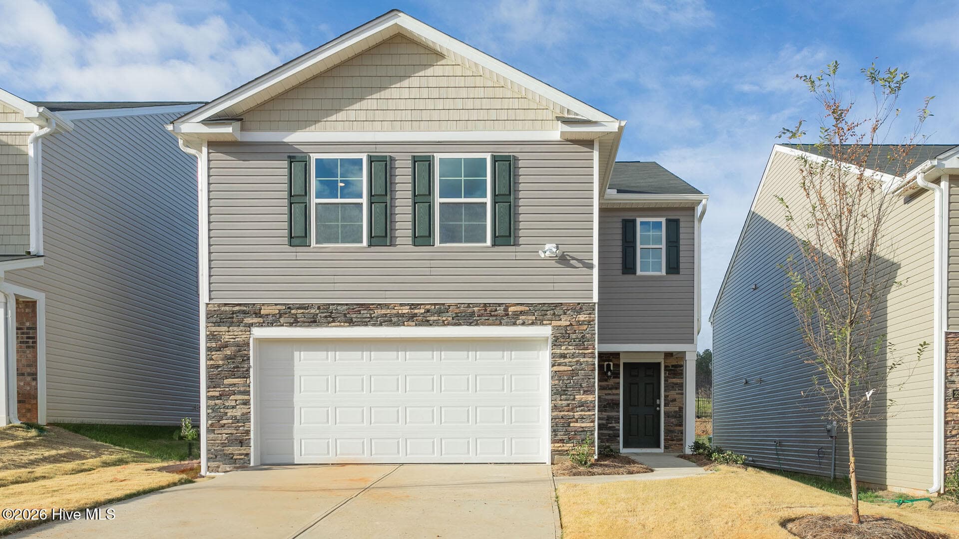 Single Family Residence at 2104 Montalvan Drive, Greenville, NC 27834, photo 4 of 47