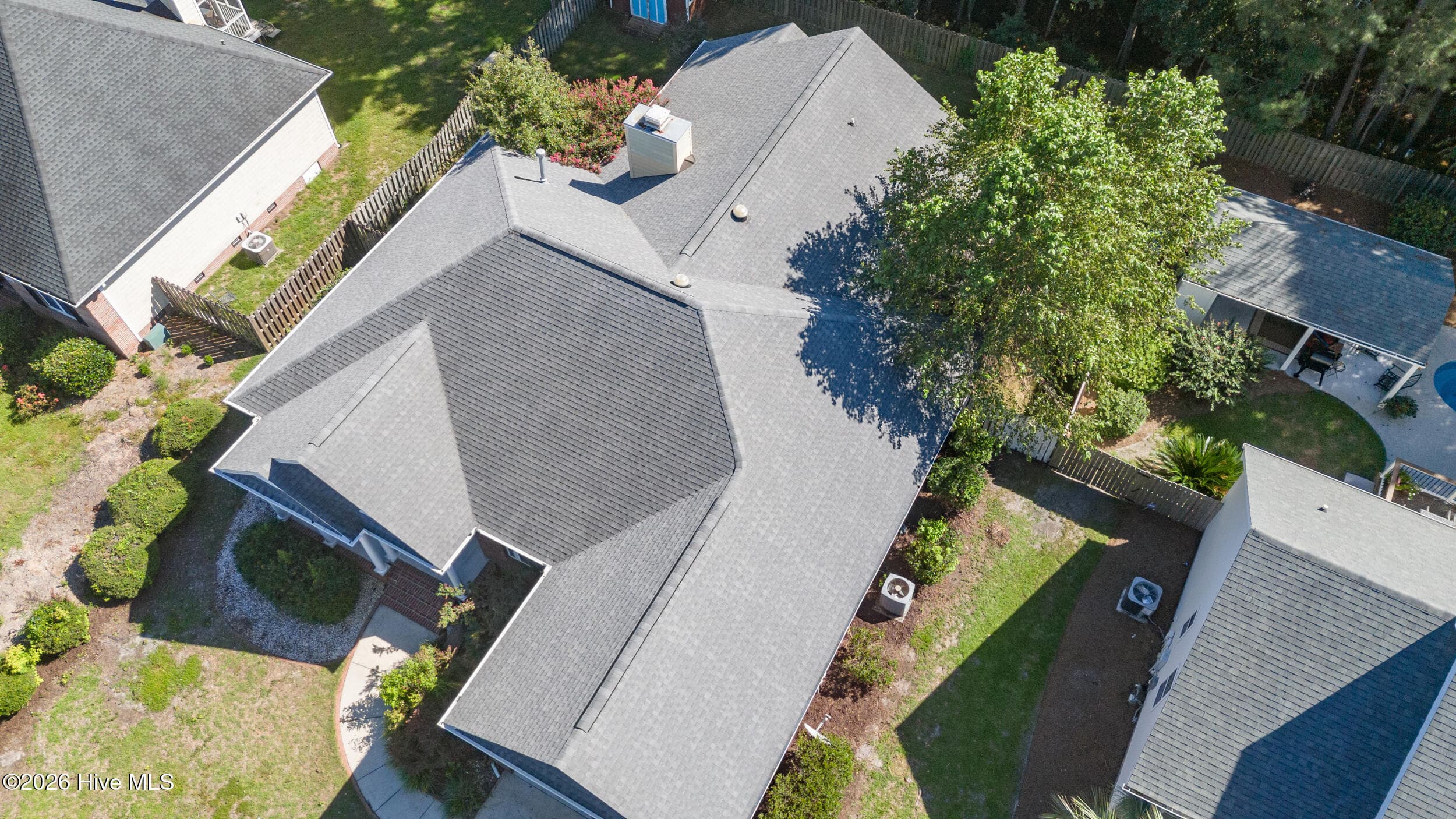 Single Family Residence at 5212 Crosswinds Drive, Wilmington, NC 28409, photo 4 of 4