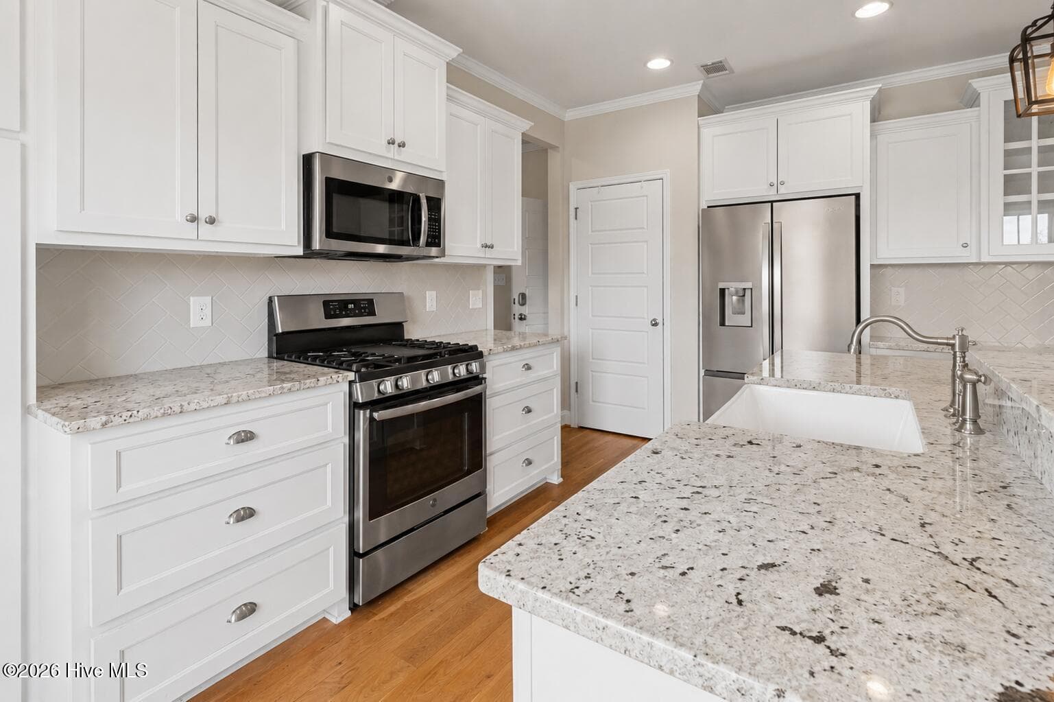 Single Family Residence at 325 Dove Lake Drive, North Augusta, SC 29841, photo 13 of 68