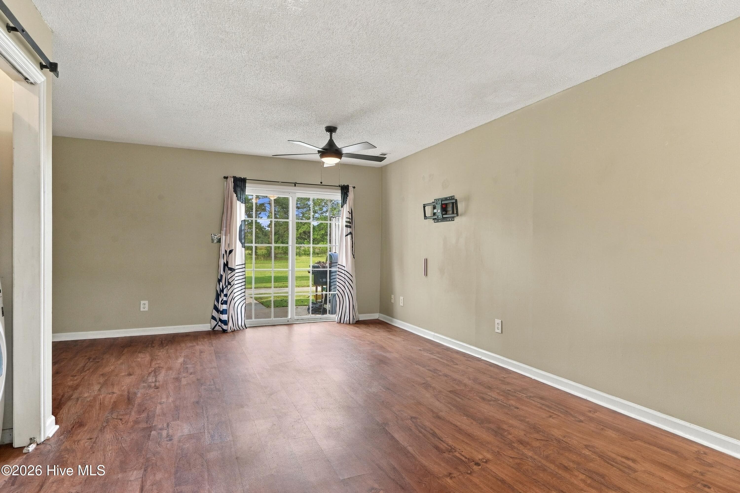 Townhouse at 601 Pelletier Loop Road G41, Swansboro, NC 28584, photo 23 of 40