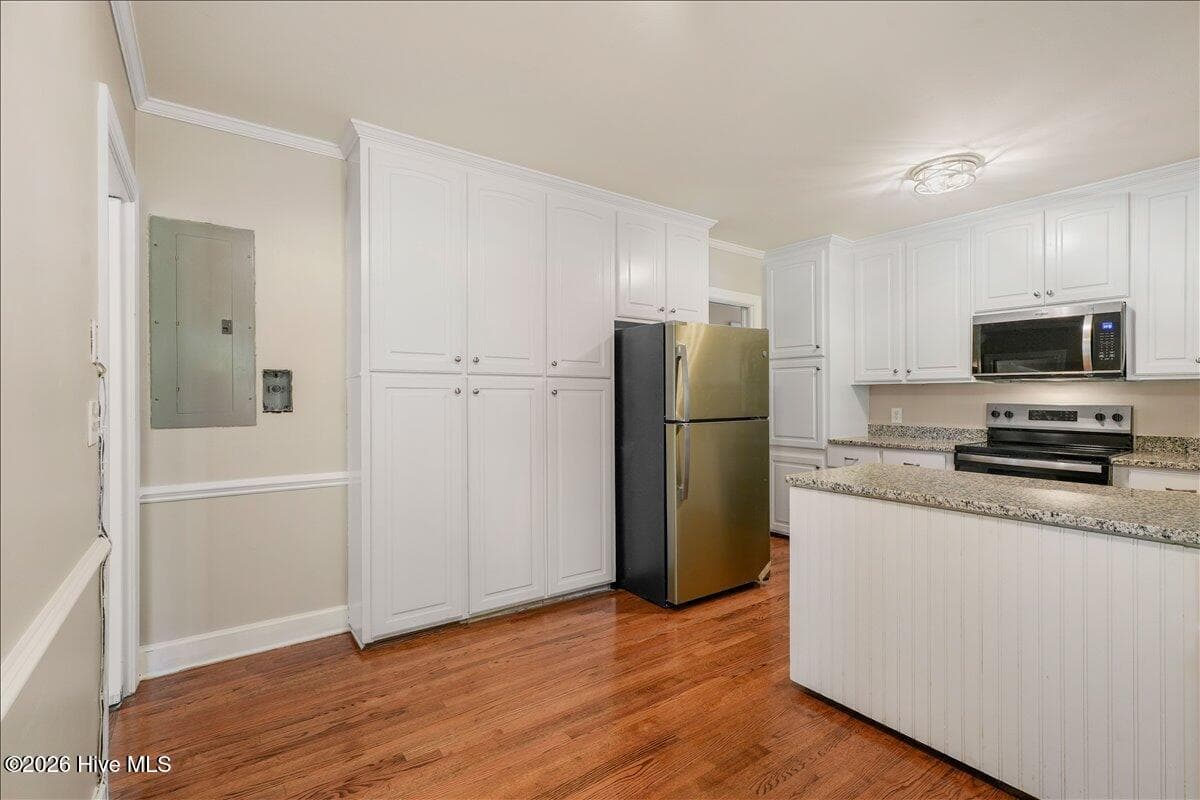Single Family Residence at 1205 Anne Drive, Kinston, NC 28501, photo 22 of 37