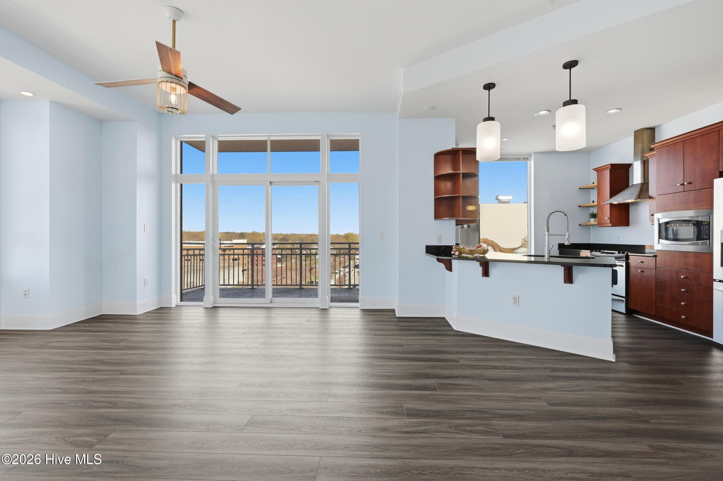 Condominium at 400 W North Street 810, Raleigh, NC 27603, photo 12 of 41