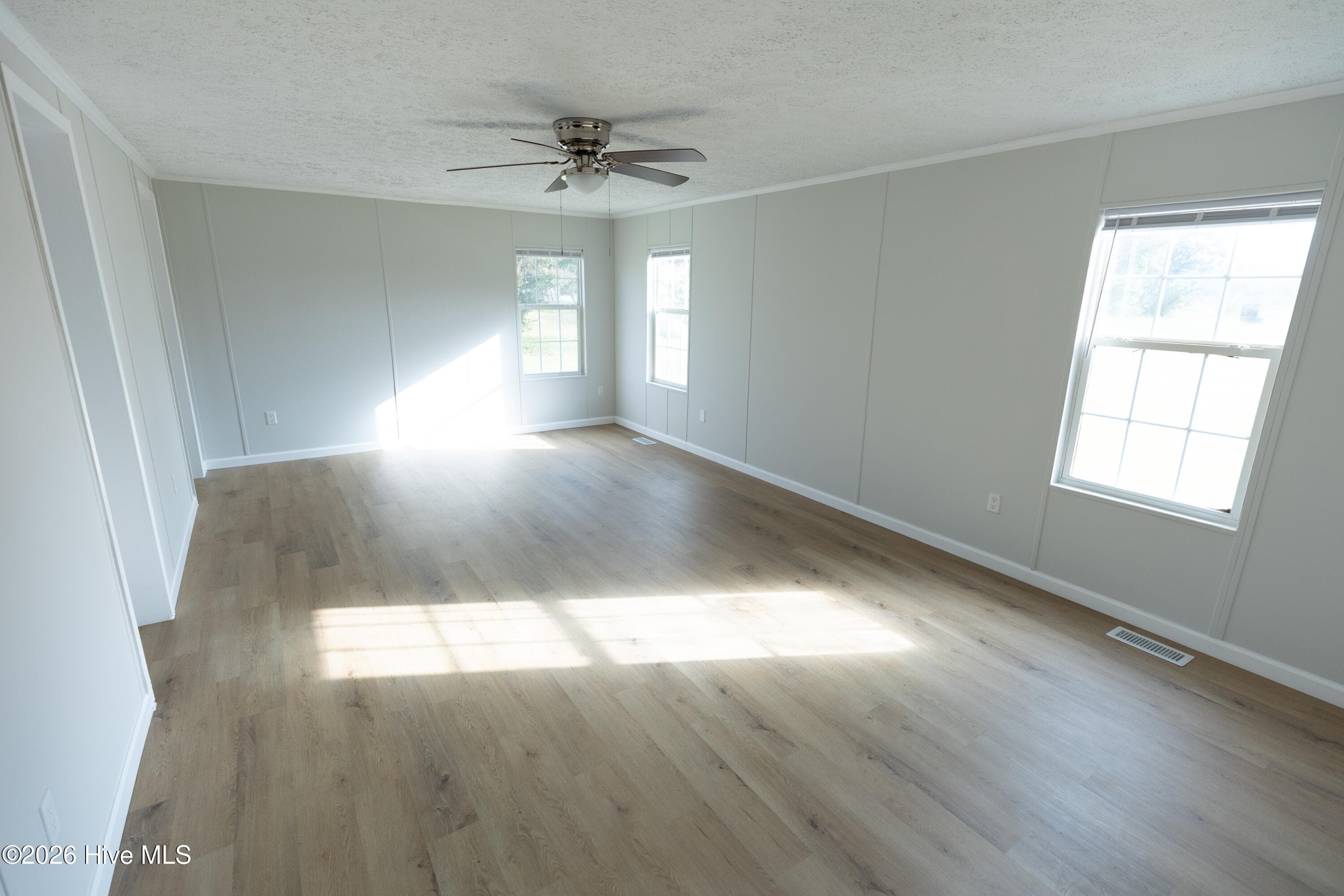 Manufactured Home at 5105 Zulas Place S, Wilson, NC 27893, Wilson, photo 22 of 40
