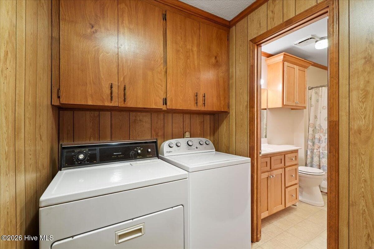 Single Family Residence at 606 Darden Drive, Kinston, NC 28504, photo 22 of 33