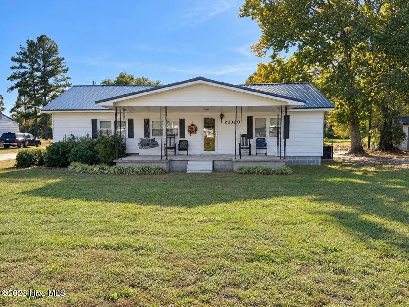 21920 Bunch Road, Laurel Hill, NC 28351