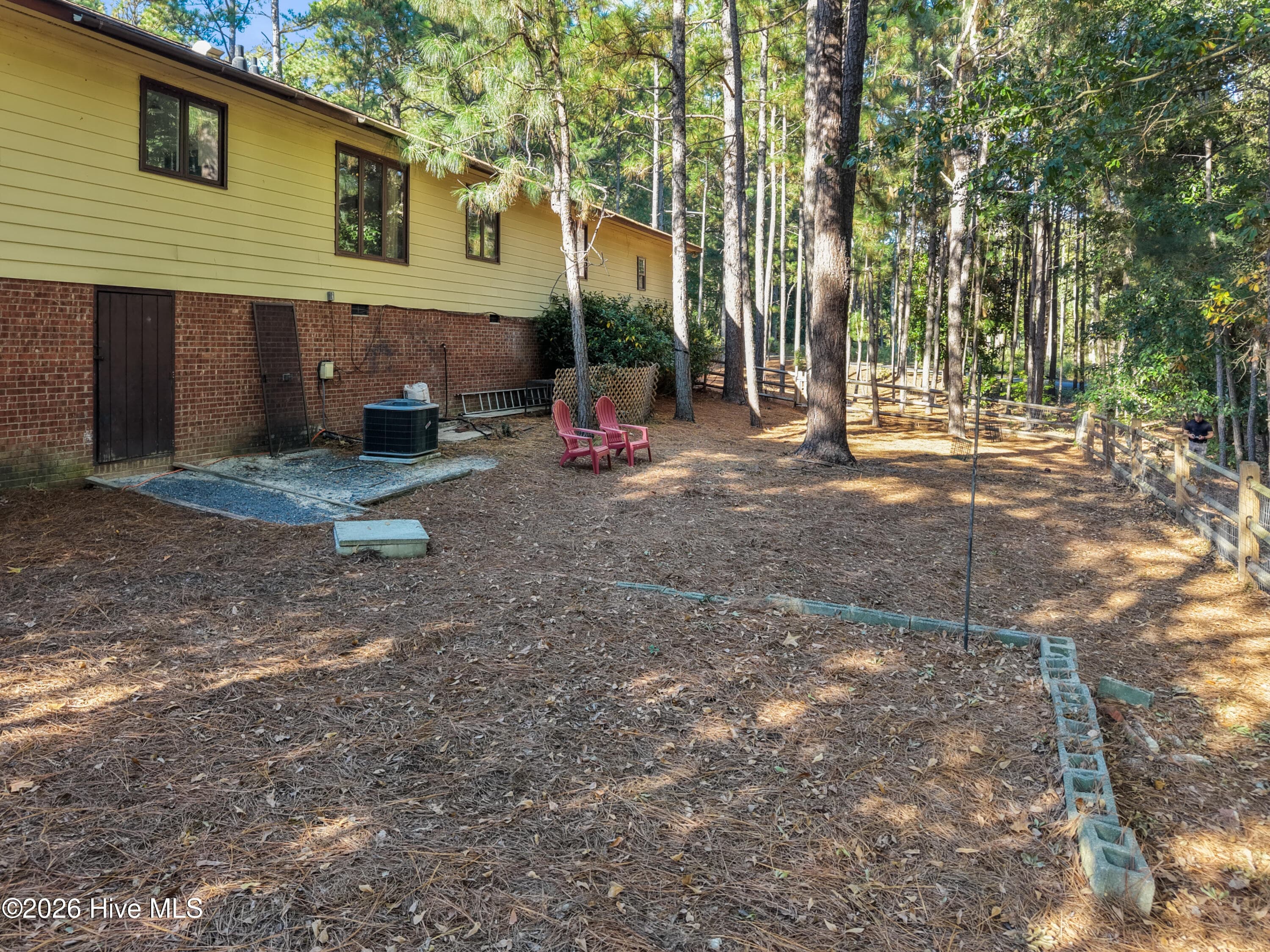 Single Family Residence at 254 Devonshire Avenue W, West End, NC 27376, photo 7 of 35
