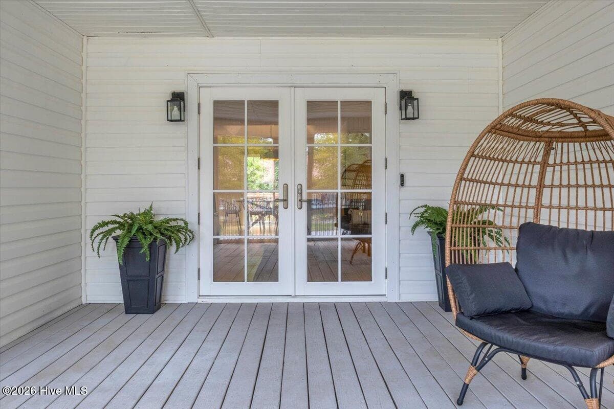 Single Family Residence at 221 NE 60th Street, Oak Island, NC 28465, photo 4 of 5
