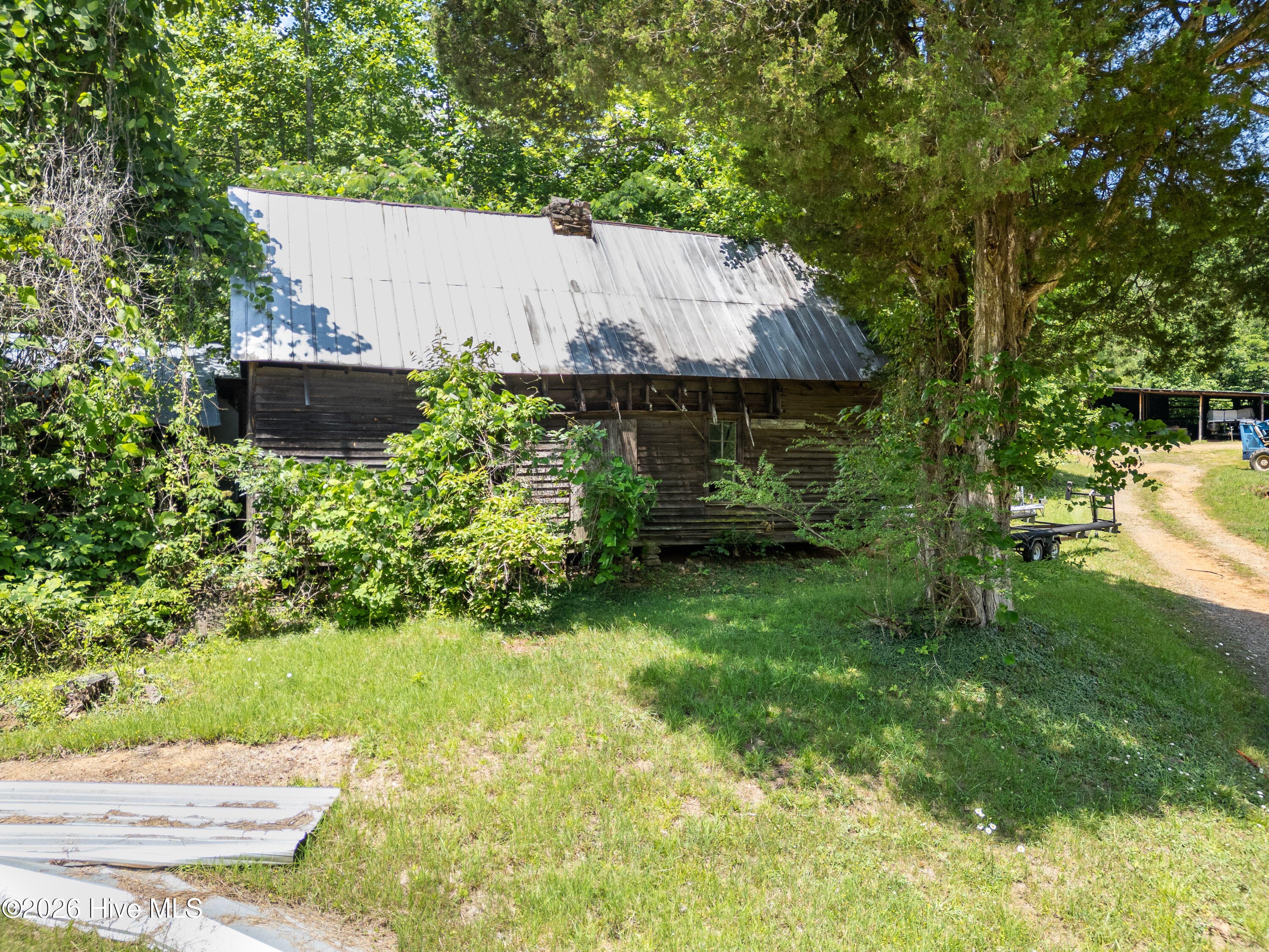 Business at 400 Harbor Cove Lane, Murphy, NC 28906, photo 20 of 37