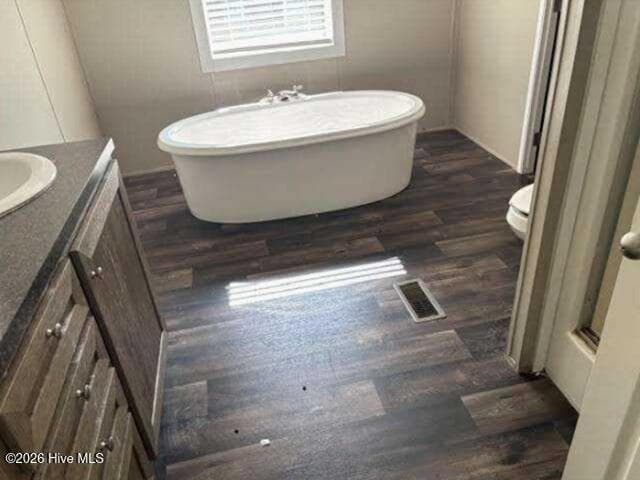 Manufactured Home at 2184 Creekwood Court SW, Supply, NC 28462, photo 30 of 50