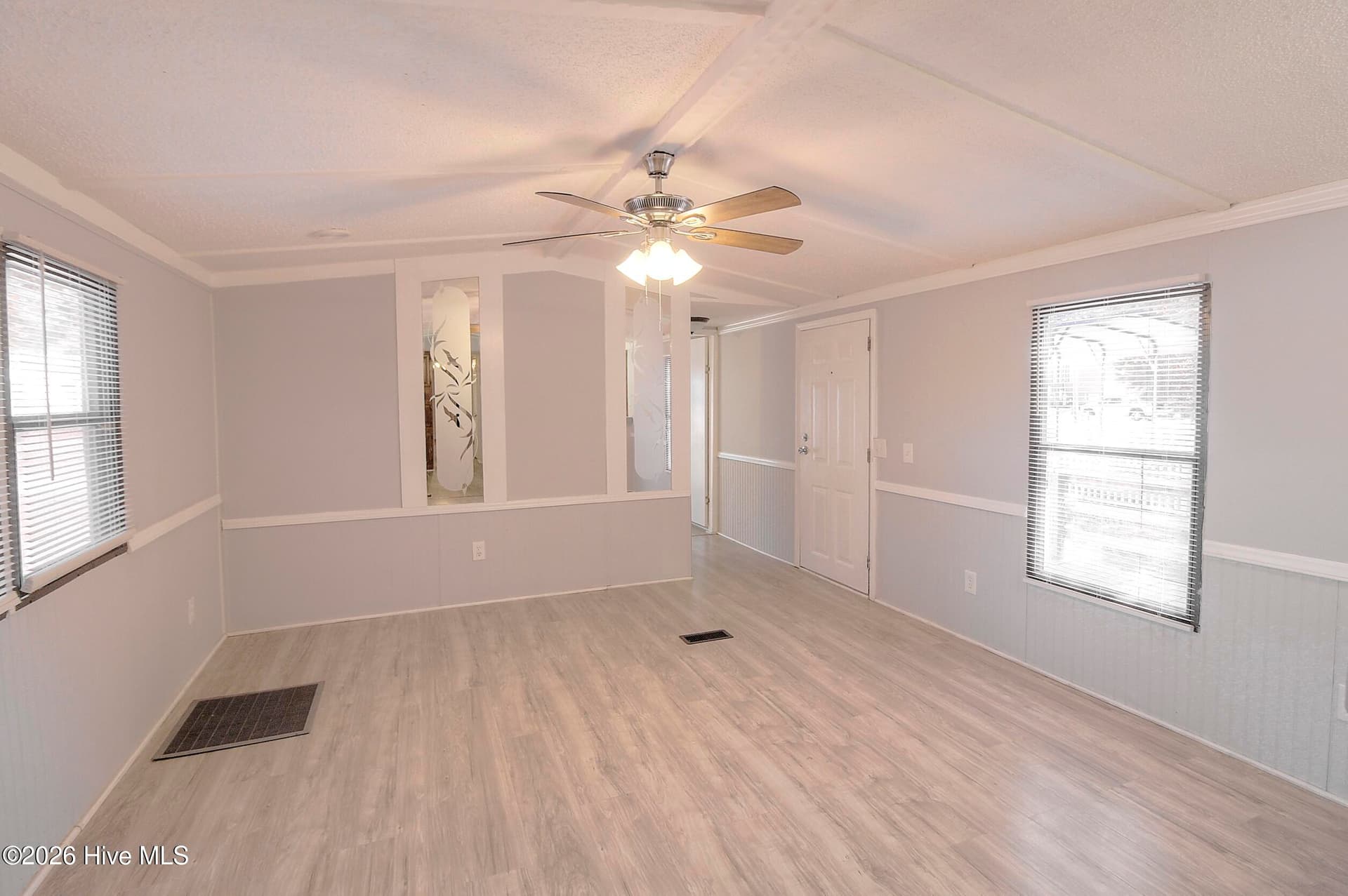 Manufactured Home at 2937 Indian Street SW, Supply, NC 28462, photo 5 of 14