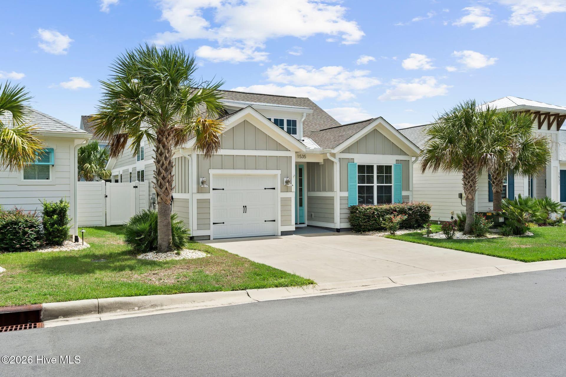Single Family Residence at 1535 Harbour Place Drive, Calabash, NC 28467, photo 3 of 71