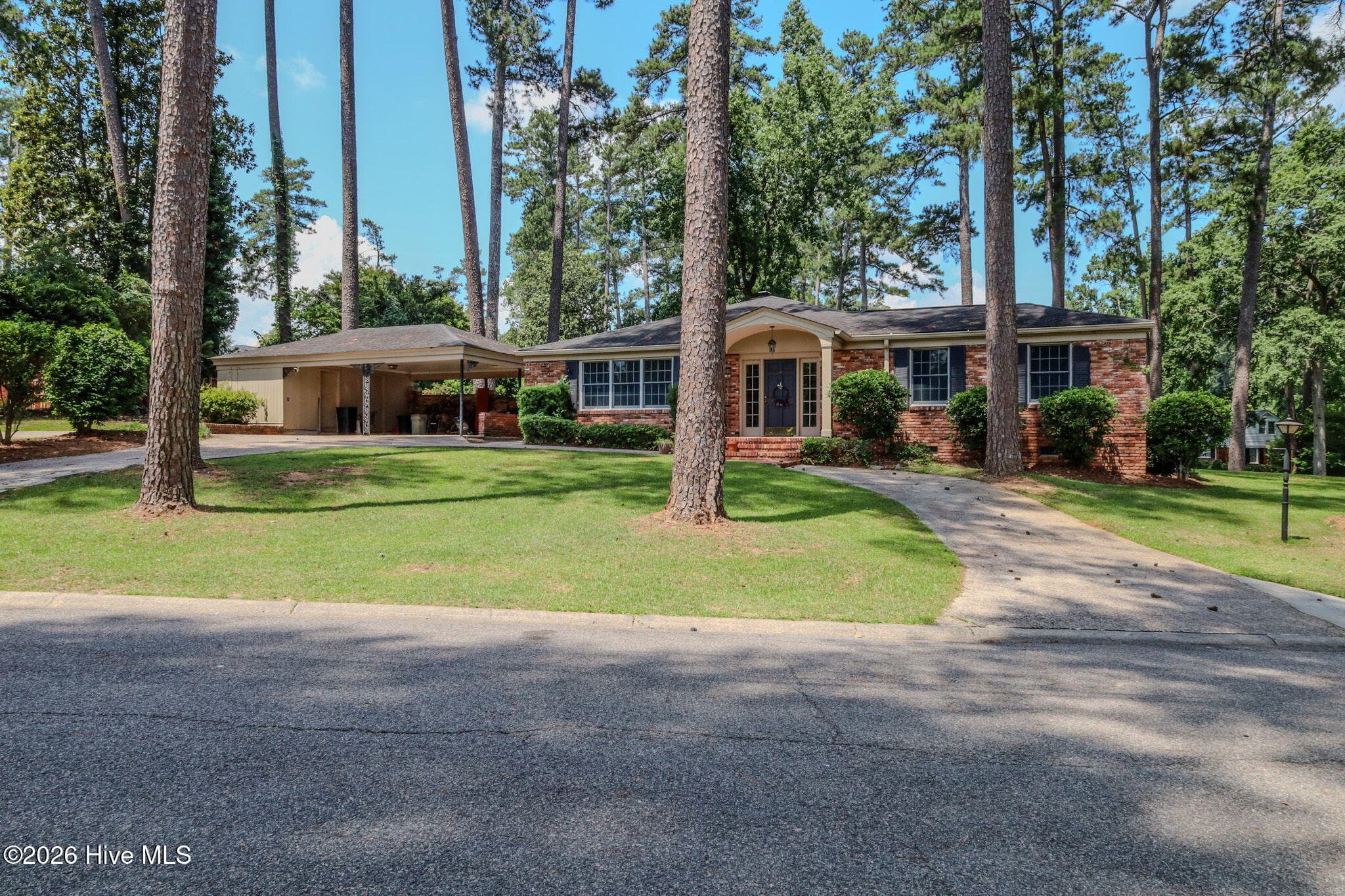 Single Family Residence at 711 Oberlin Road, Augusta, GA 30909, photo 4 of 59