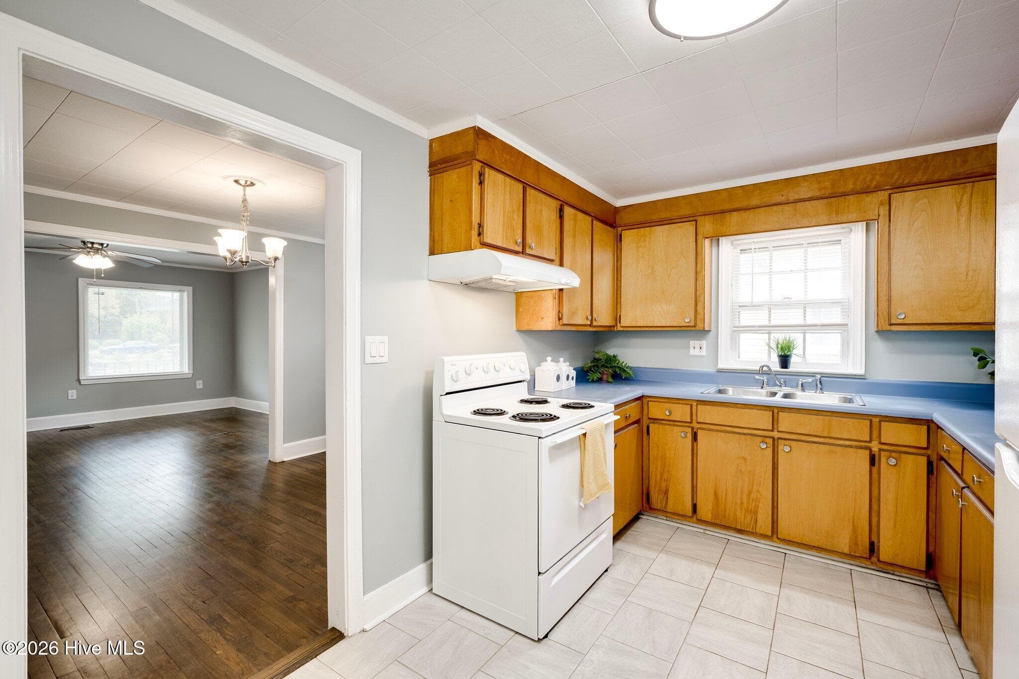 Single Family Residence at 129 Greene Street, Augusta, GA 30901, photo 11 of 27
