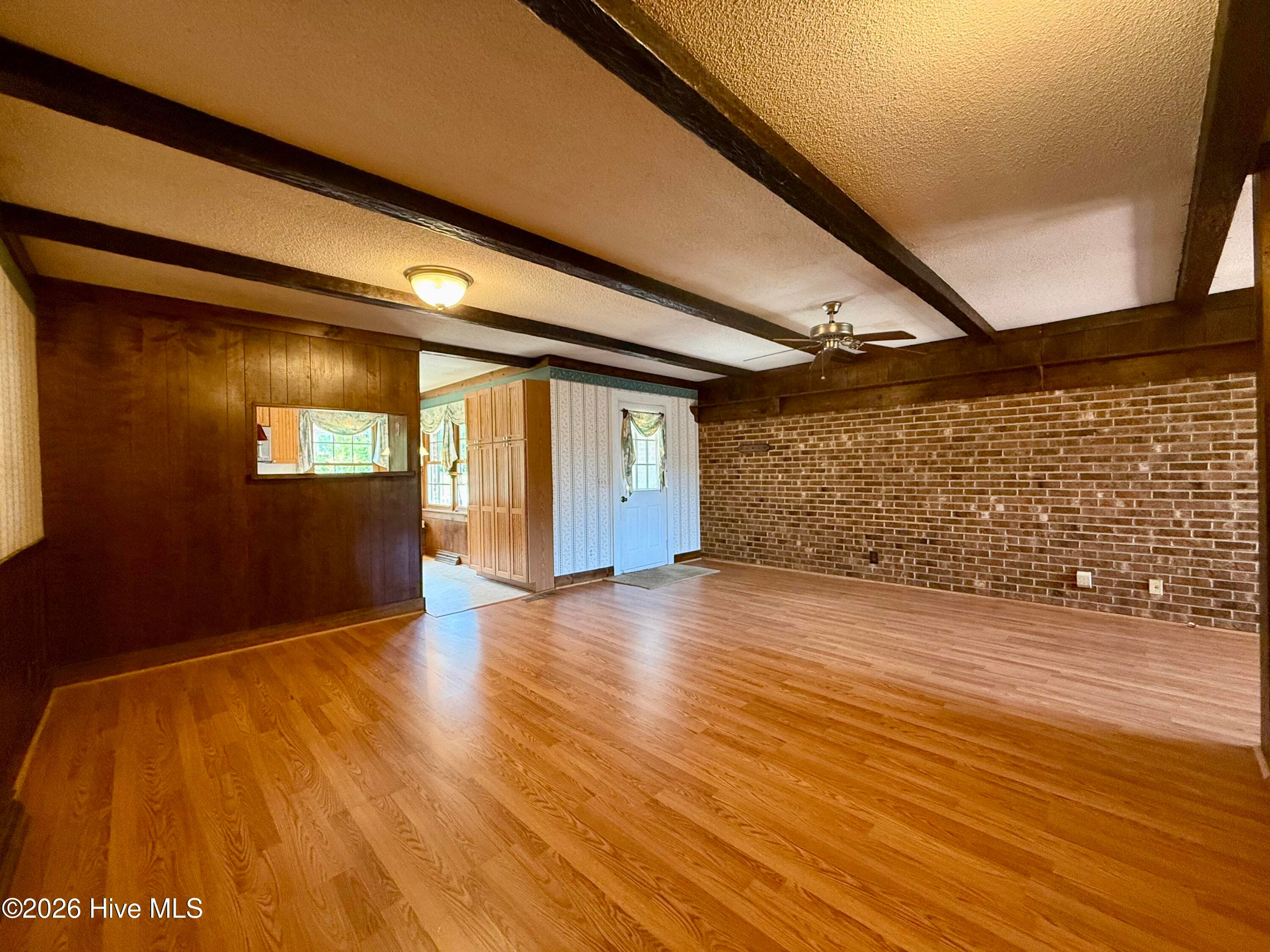 Single Family Residence at 1391 Johnson Drive, Williamston, NC 27892, Williamston, photo 2 of 4