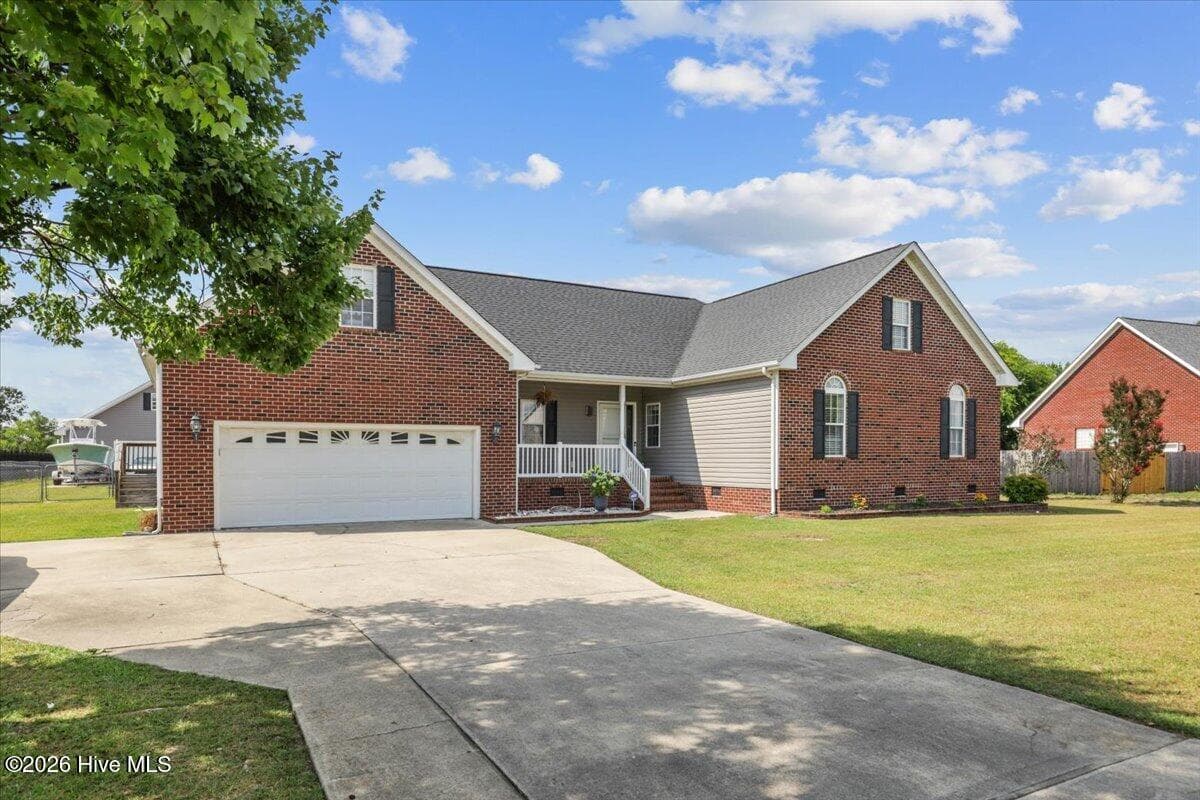 Extra Parking - 105 Pointe Drive, La Grange, NC 28551