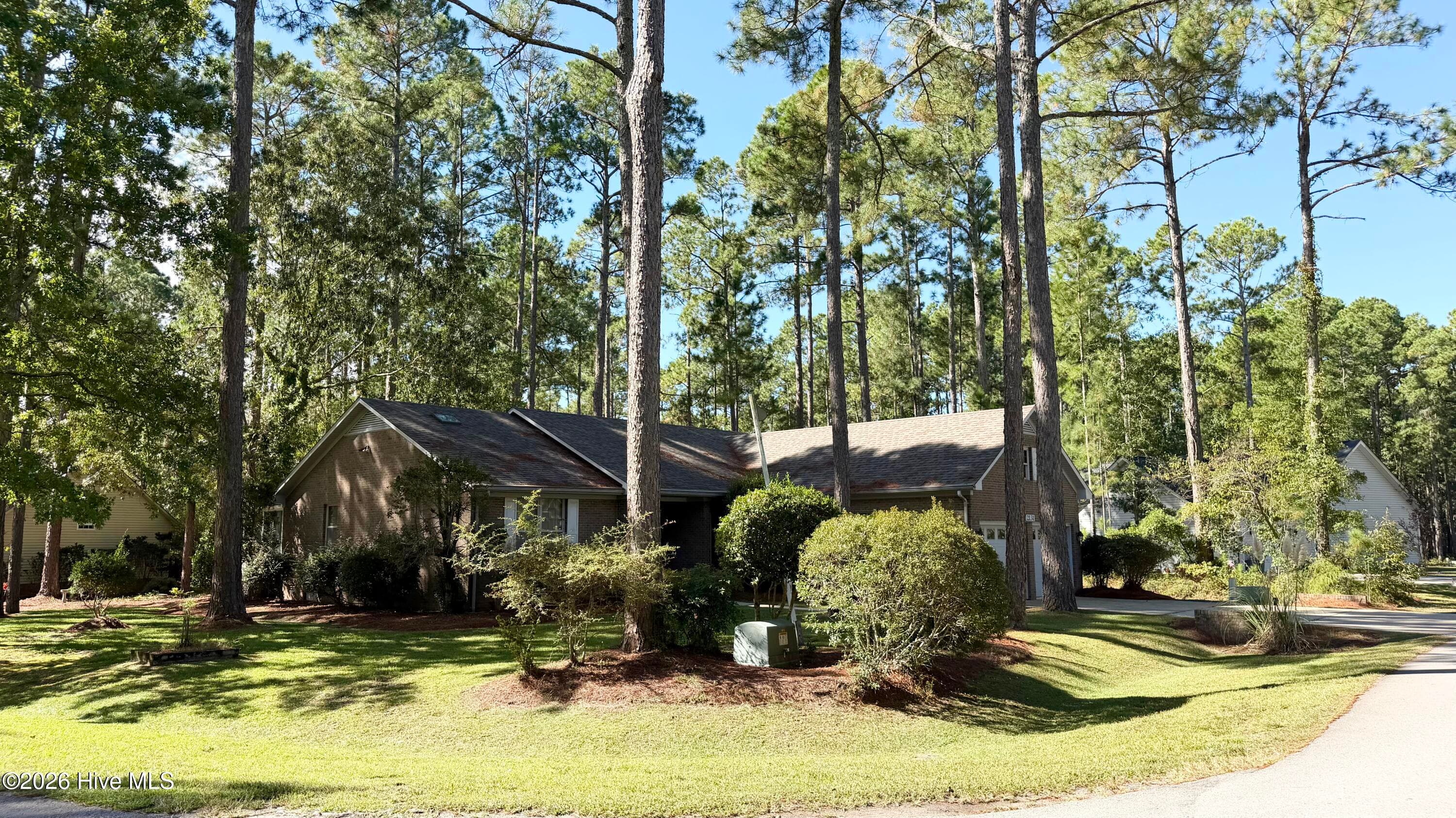 Single Family Residence at 2131 Royal Pines Drive, New Bern, NC 28560, photo 17 of 117