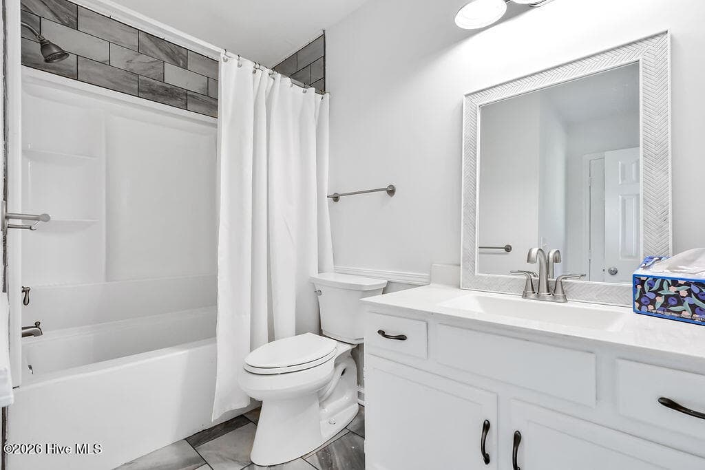 Condominium at 106 Lullwater Drive Unit B, Wilmington, NC 28403, photo 28 of 51