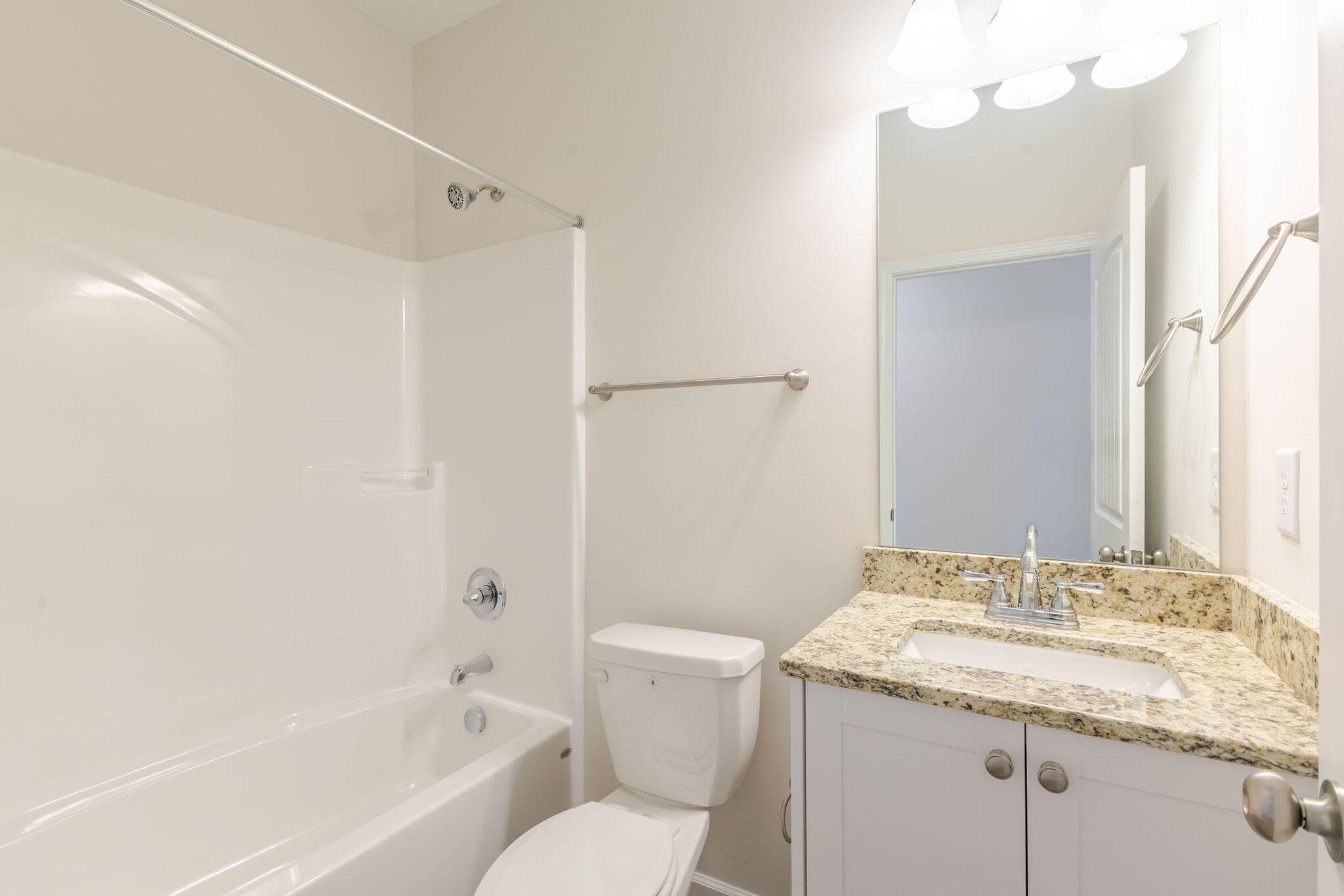 Townhouse at 352 Bordeaux Drive, Thomson, GA 30824, photo 4 of 19