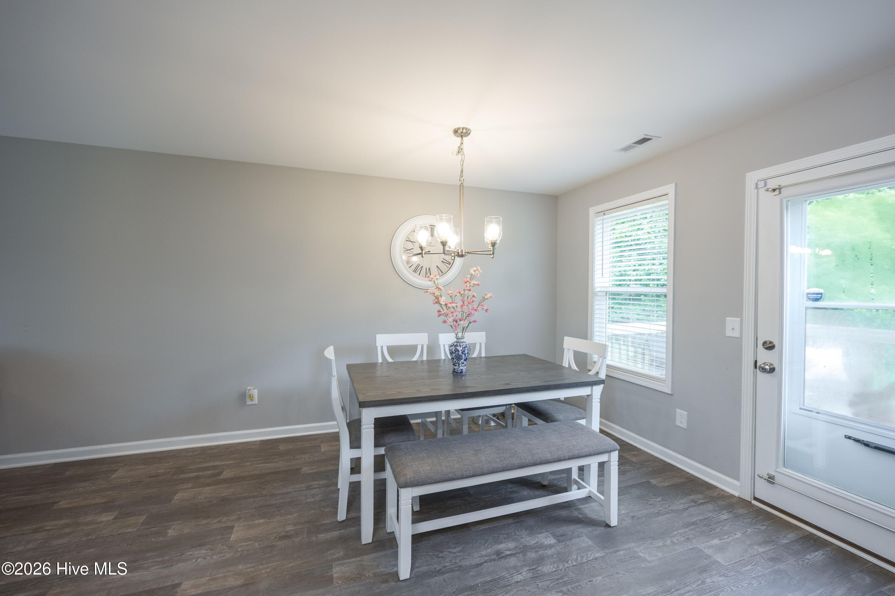 Single Family Residence at 207 Dixie Circle, Clinton, NC 28328, photo 9 of 31