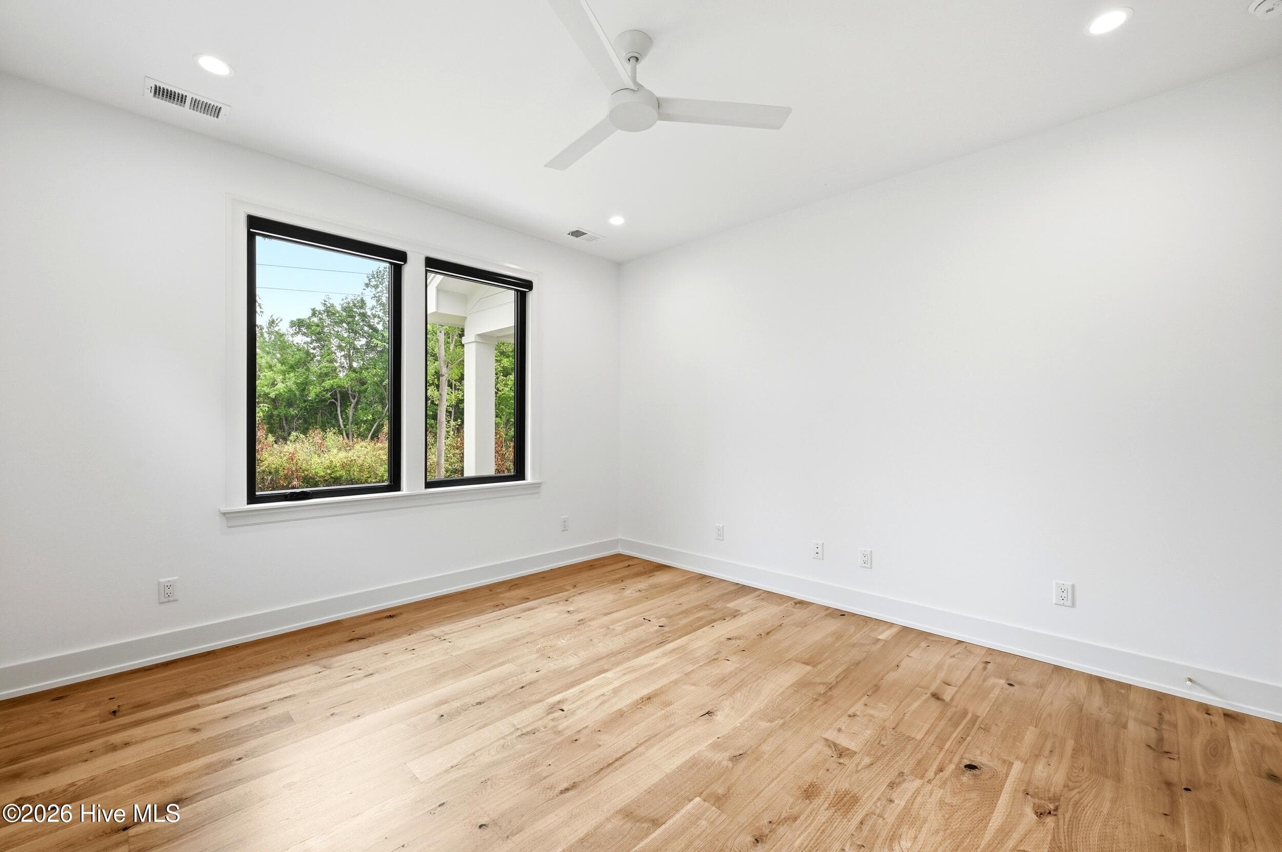 Single Family Residence at 1636 Osprey Cove Court, Wilmington, NC 28401, photo 21 of 106