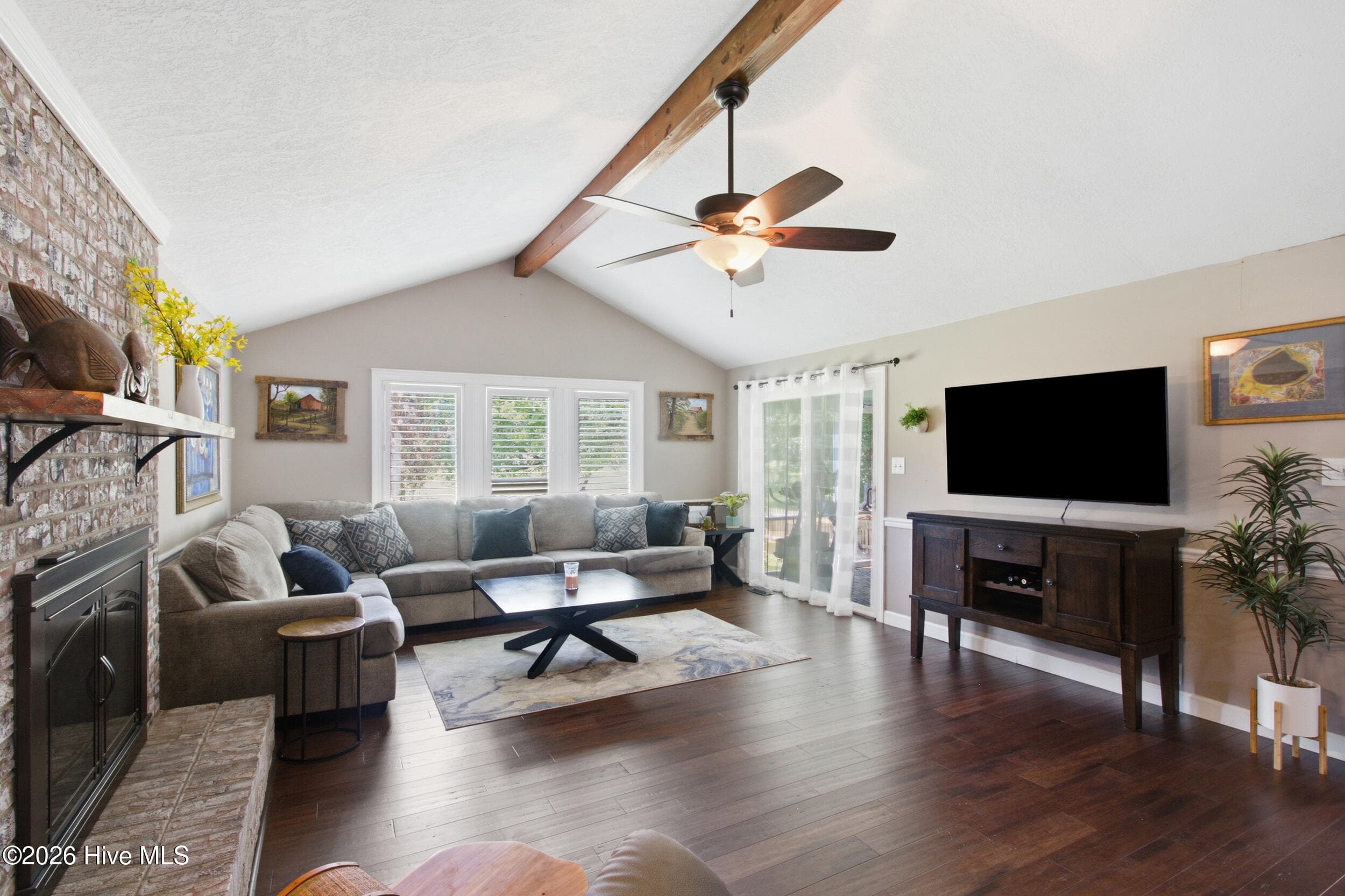 Living Room - 701 Plantation Drive, New Bern, NC 28562