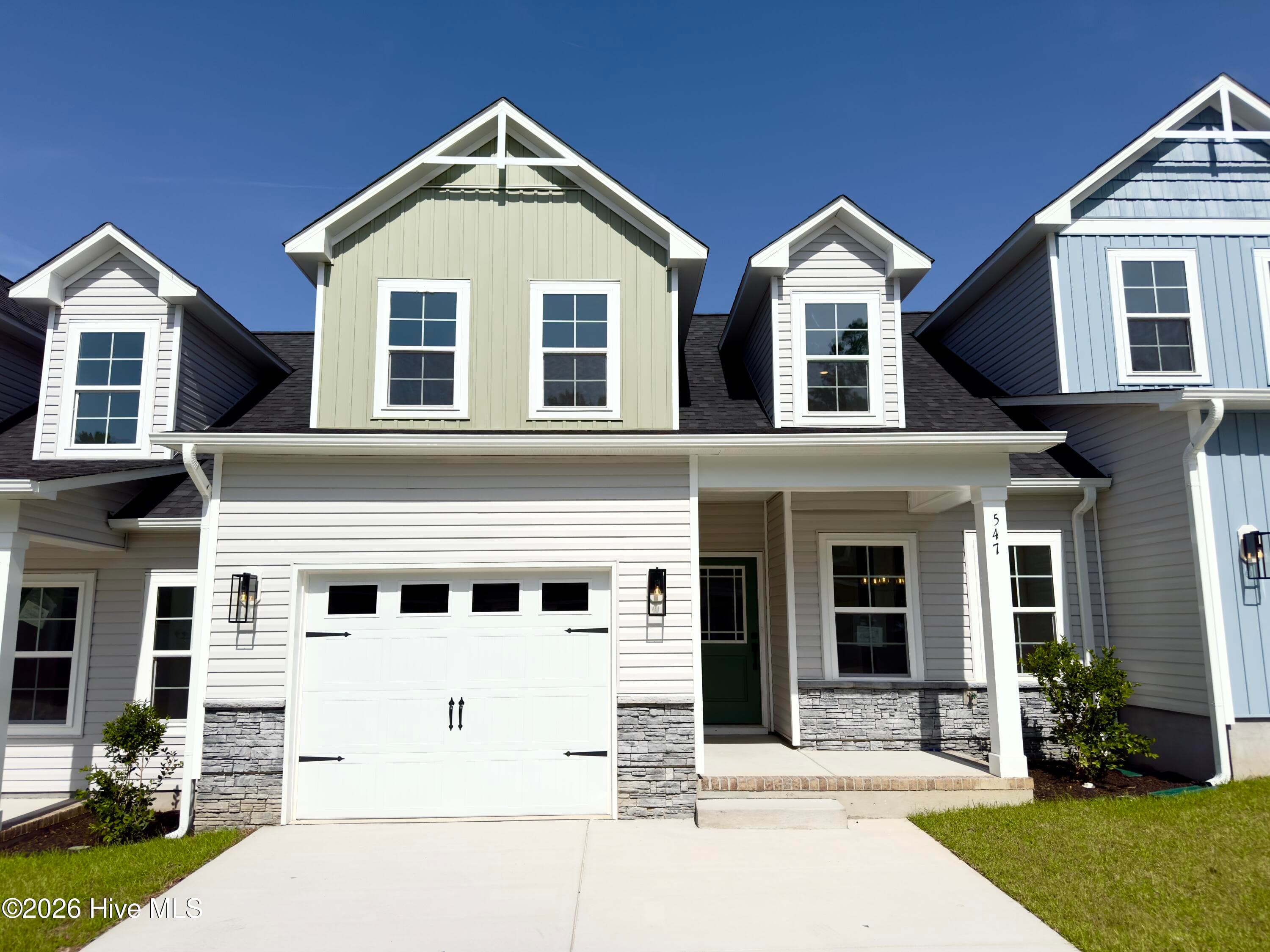 Townhouse at 547 Timbercrest Circle SE, Bolivia, NC 28422, photo 5 of 67