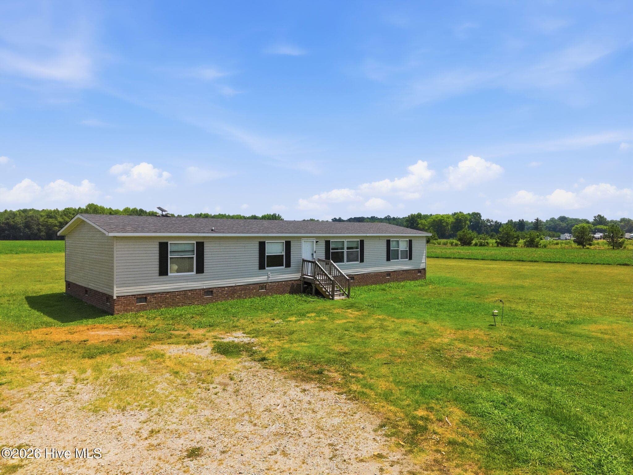 Manufactured Home at 260 Low Ground Road, Enfield, NC 27823, photo 2 of 9