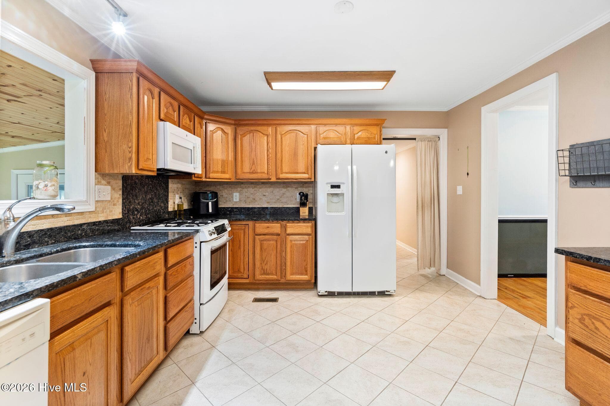 Single Family Residence at 3104 Northwoods Drive, Jacksonville, NC 28540, photo 13 of 36