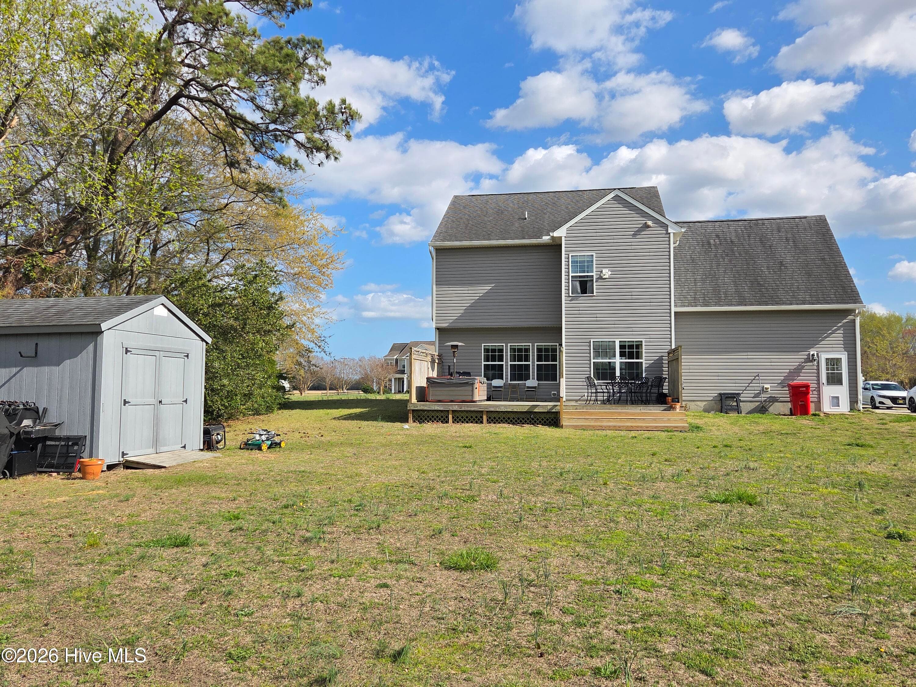 102 E Point Estates Road, Knotts Island, NC 27950