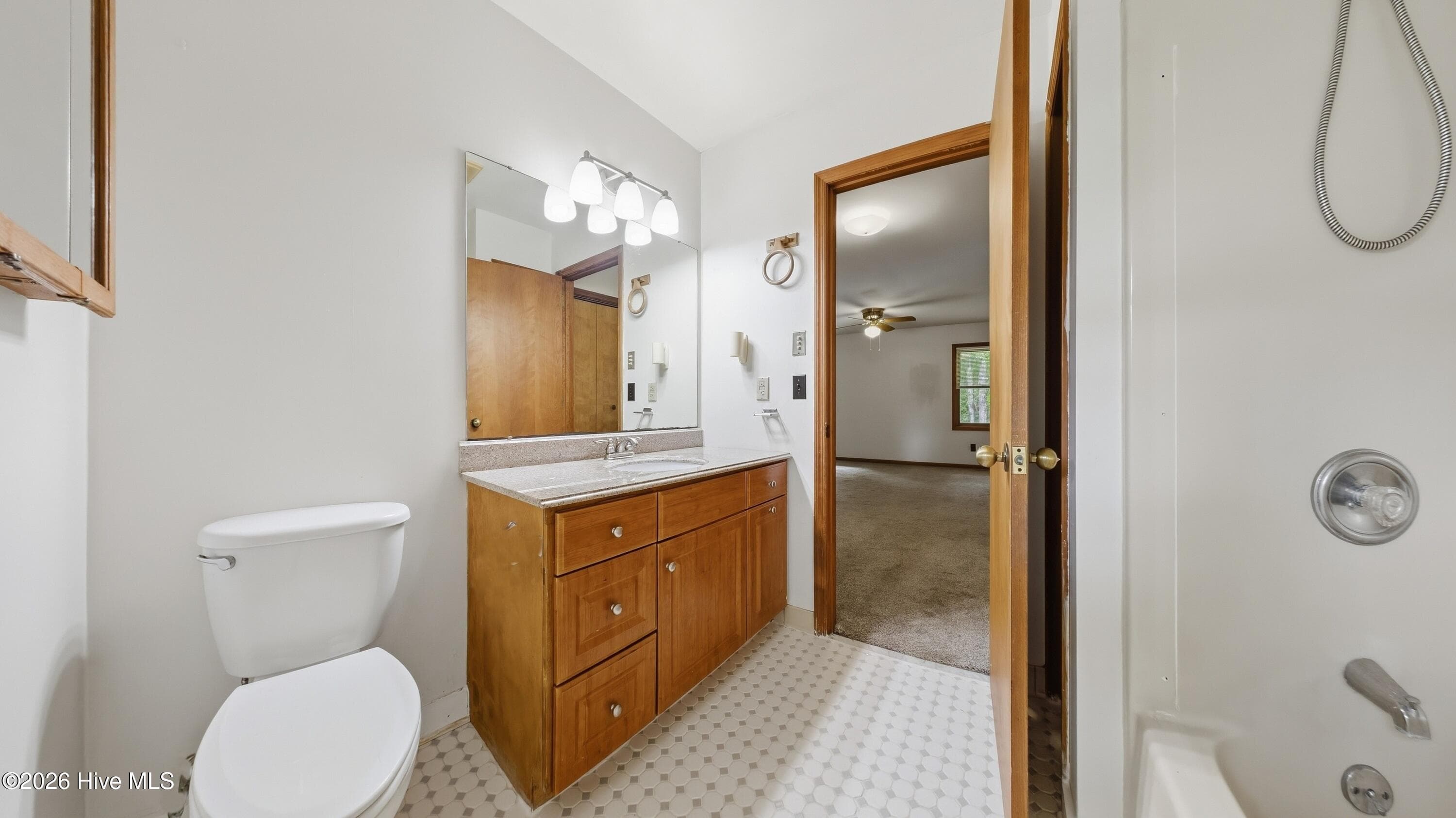 Single Family Residence at 306 Shore Point Drive, Wilmington, NC 28411, photo 28 of 86