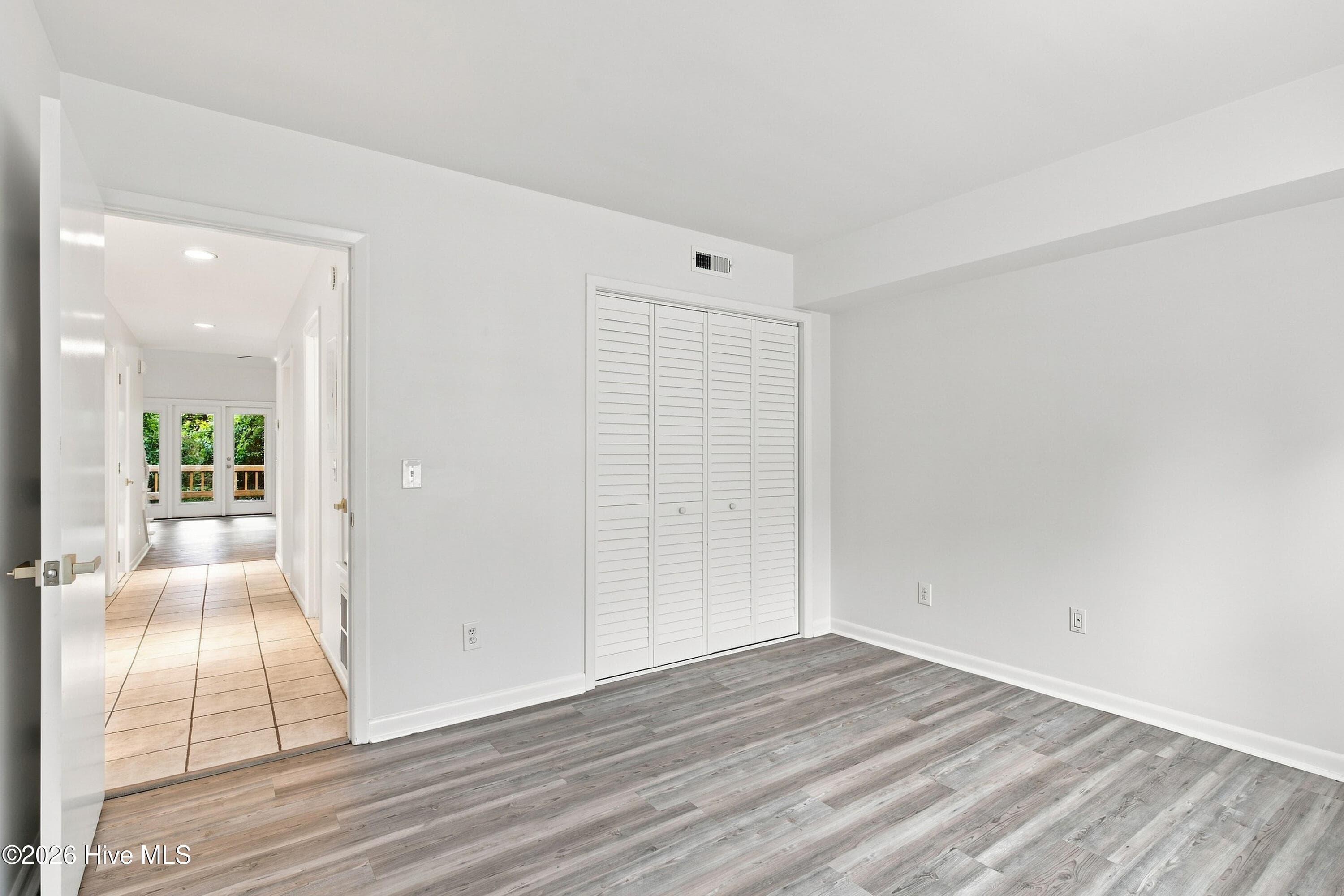 Townhouse at 1800 Eastwood Road Apt 253, Wilmington, NC 28403, photo 9 of 43