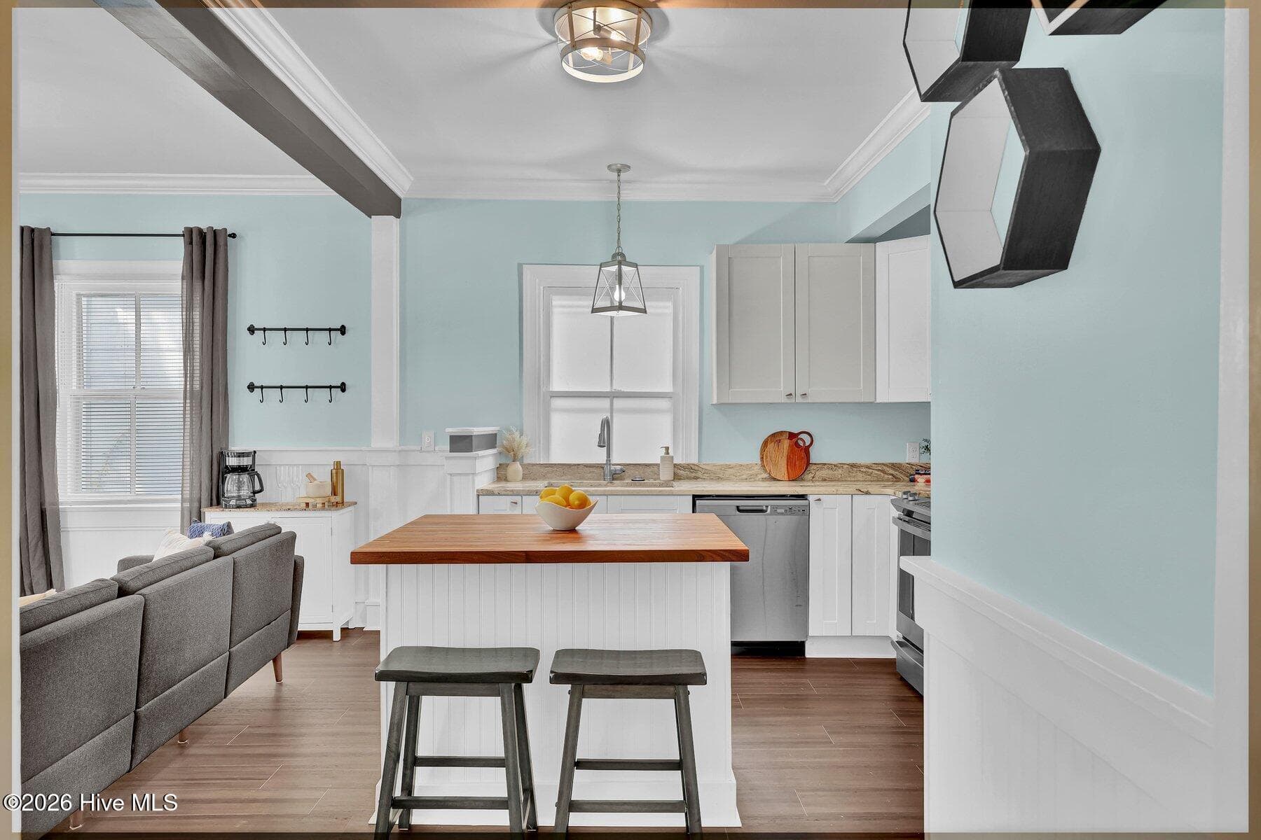 Single Family Residence at 321 S 7th Street, Wilmington, NC 28401, photo 10 of 34