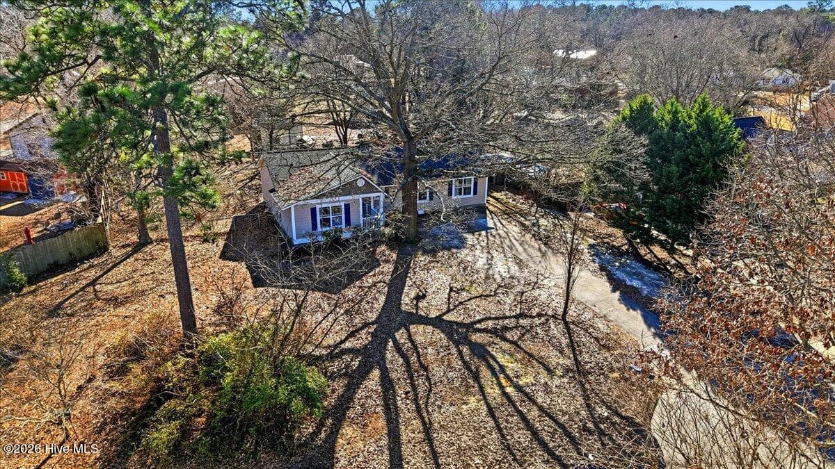 Single Family Residence at 111 Lakehurst Drive, Dudley, NC 28333, photo 11 of 49