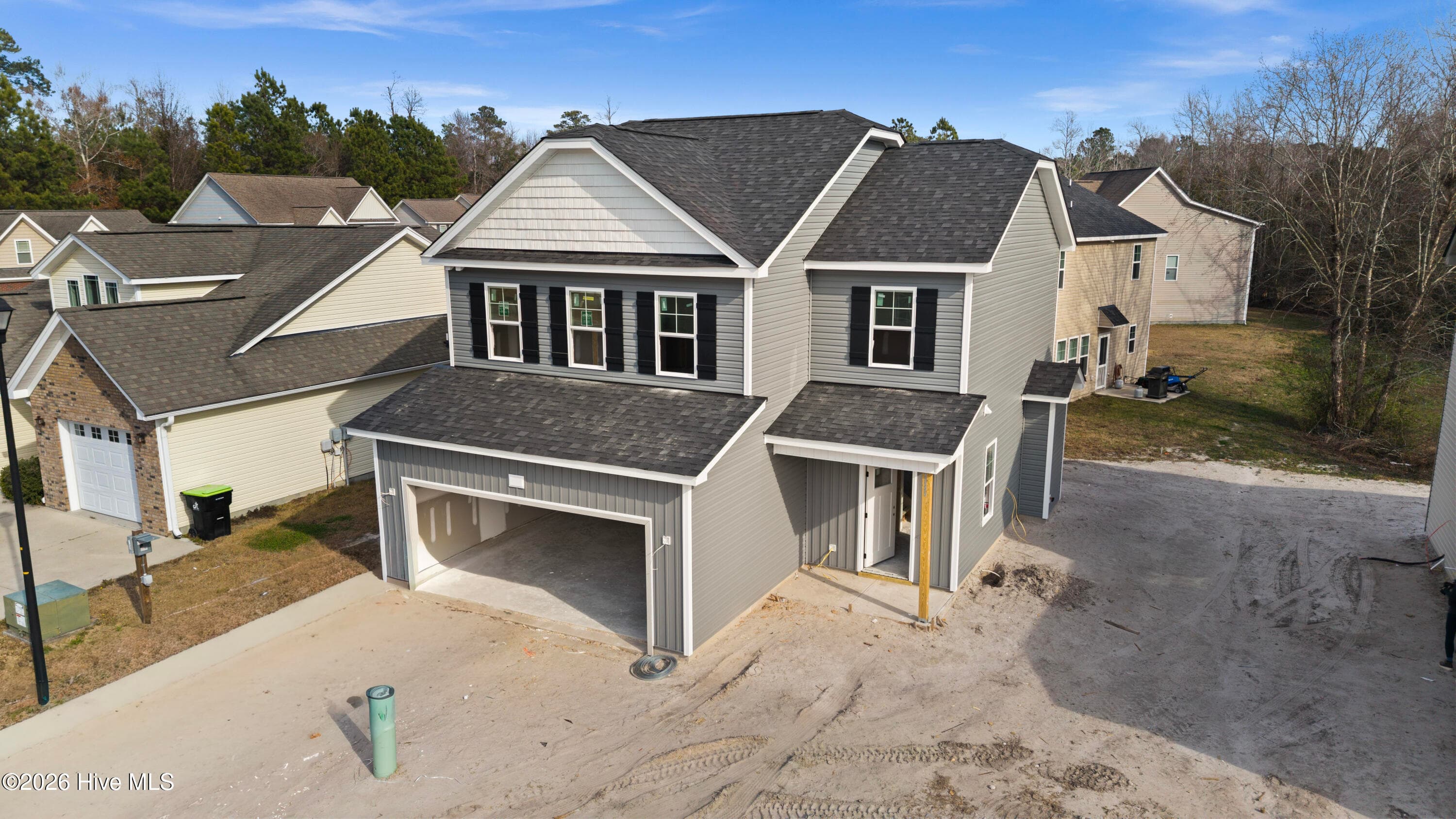 Single Family Residence at 318 Hawks Bluff Drive, New Bern, NC 28560, photo 7 of 109
