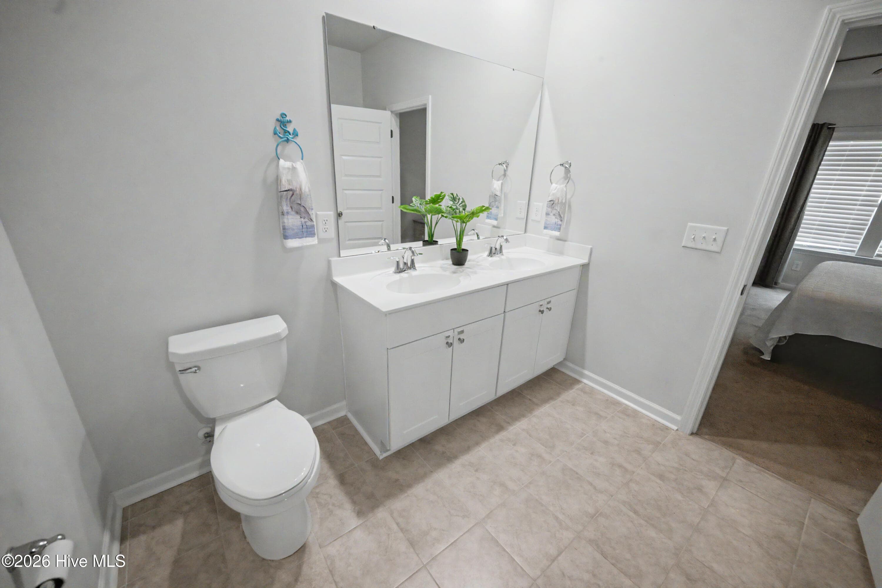 Master bathroom - 9056 Island Shore Avenue, Calabash, NC 28467