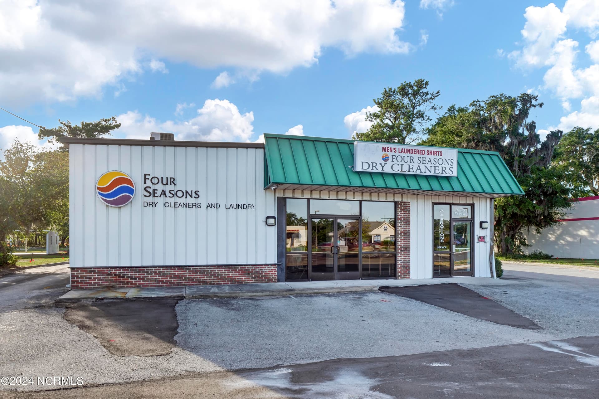 7015 Market Street, Wilmington, NC 28411
