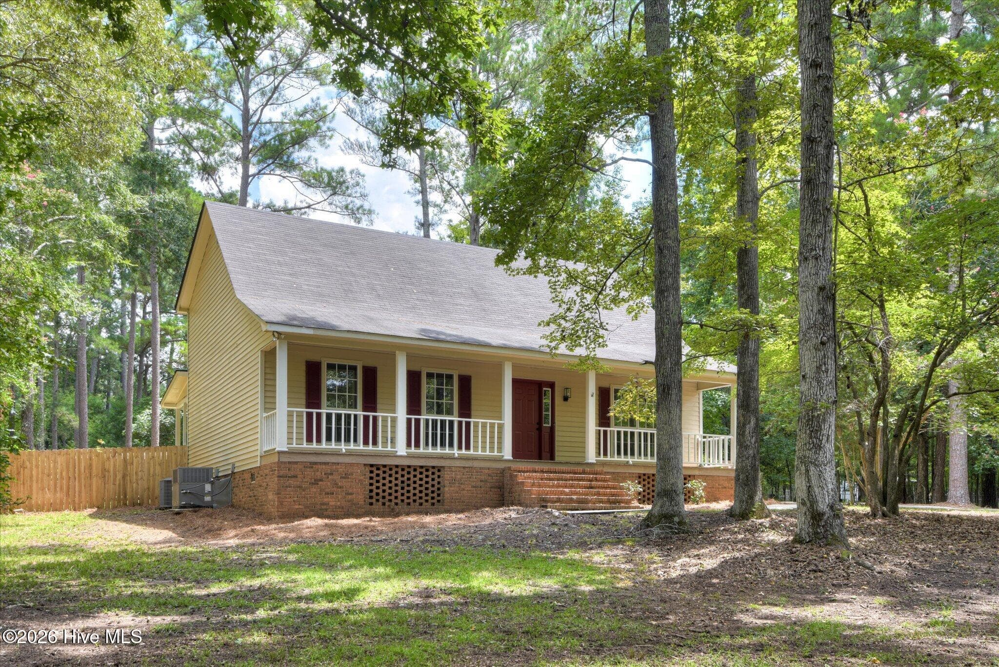 Single Family Residence at 322 Sugarcreek Drive, Grovetown, GA 30813, photo 2 of 48