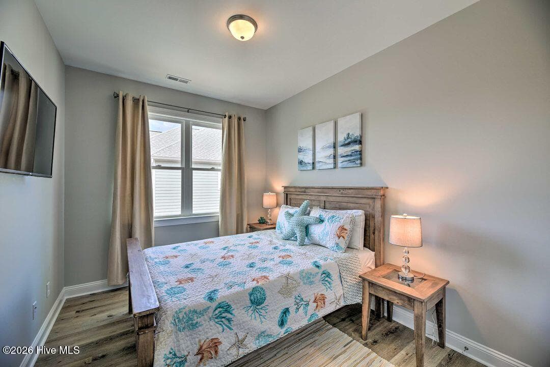 Single Family Residence at 124 Salt Marsh Way, Atlantic Beach, NC 28512, photo 13 of 34