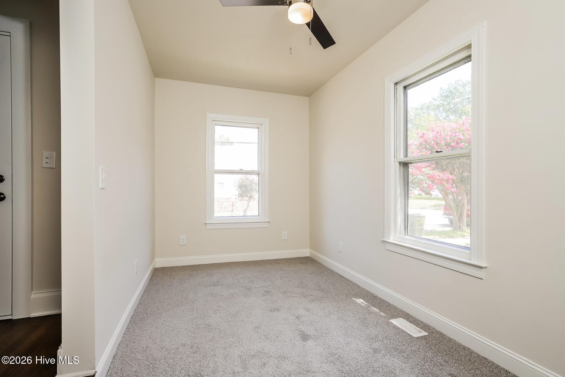 Single Family Residence at 319 E Main Street, Washington, NC 27889, photo 3 of 3