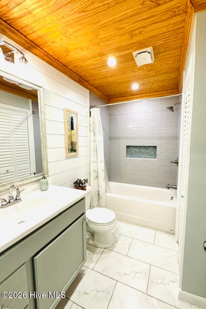 Single Family Residence at 118 NE 19th Street, Oak Island, NC 28465, photo 13 of 24