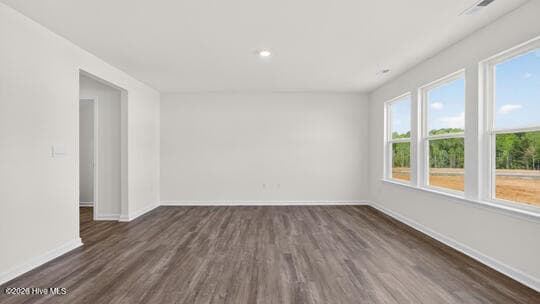 Single Family Residence at 515 Chestnut Oak Drive, Sanford, NC 27332, photo 5 of 34