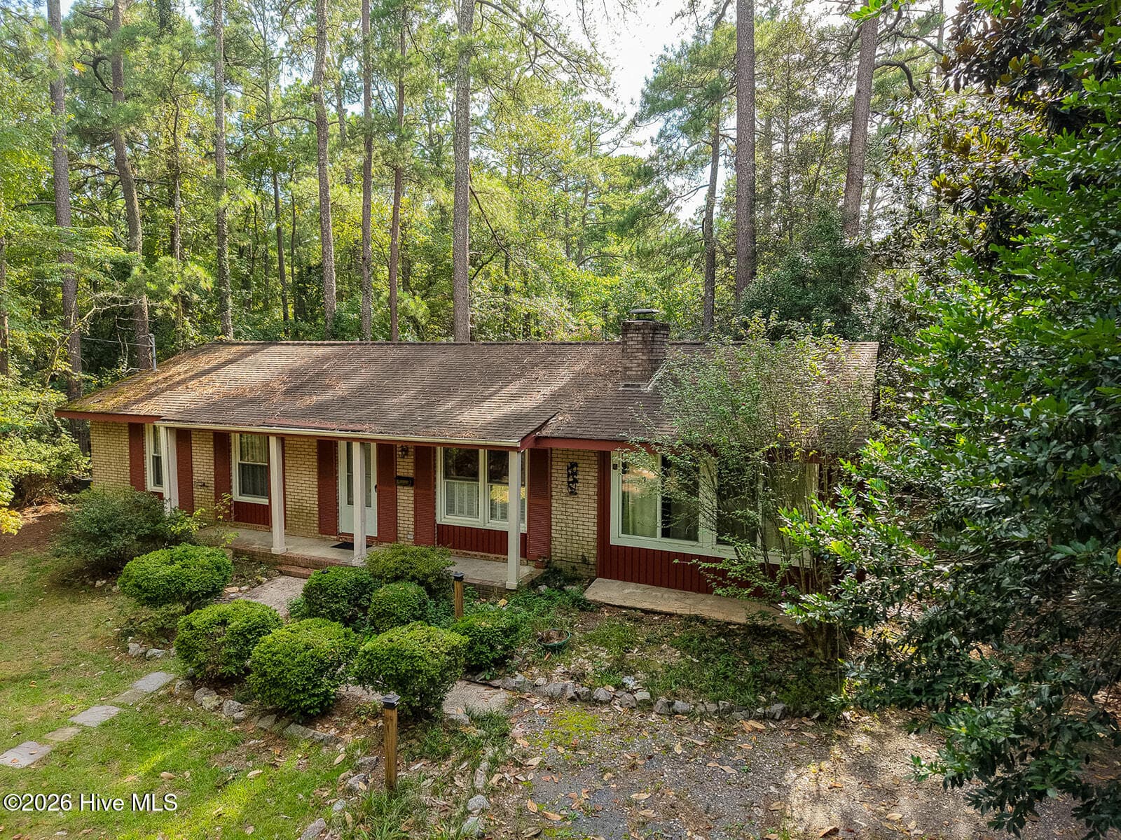 Single Family Residence at 1610 E Indiana Avenue, Southern Pines, NC 28387, photo 3 of 24