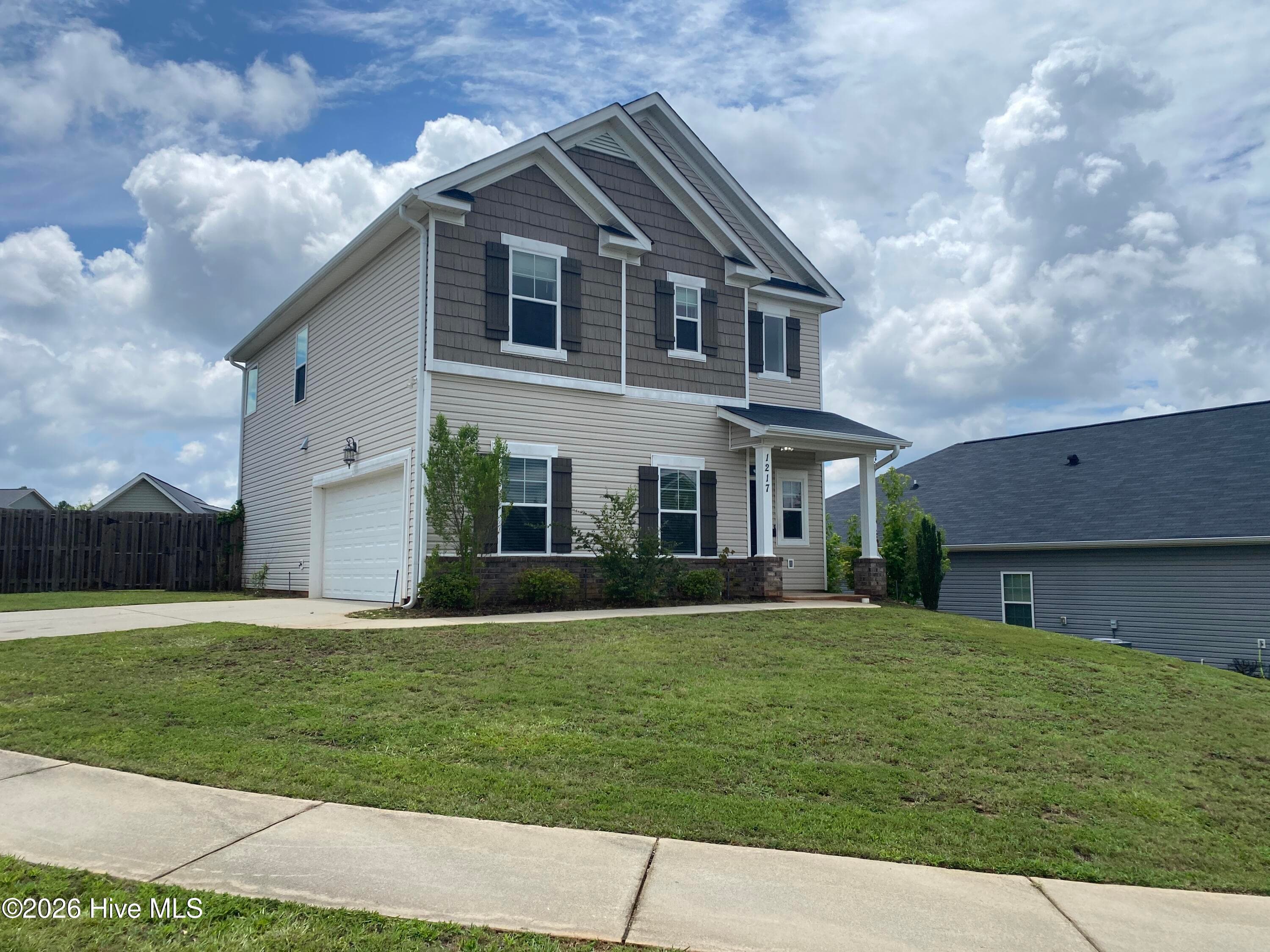 Single Family Residence at 1217 Cobblefield Drive, Grovetown, GA 30813, photo 4 of 37