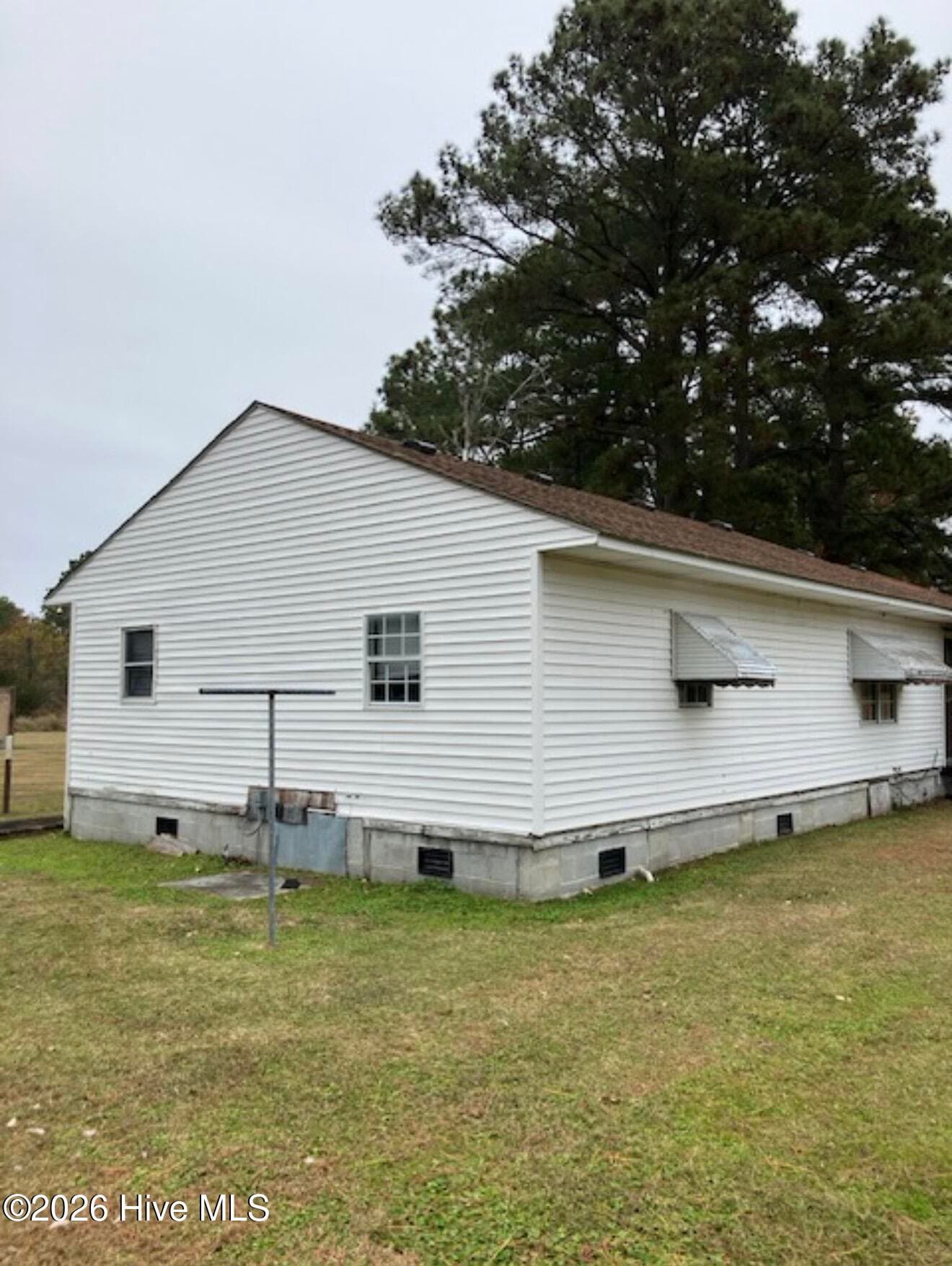 Manufactured Home at 206 Scuppernong Road, Columbia, NC 27925, photo 46 of 52