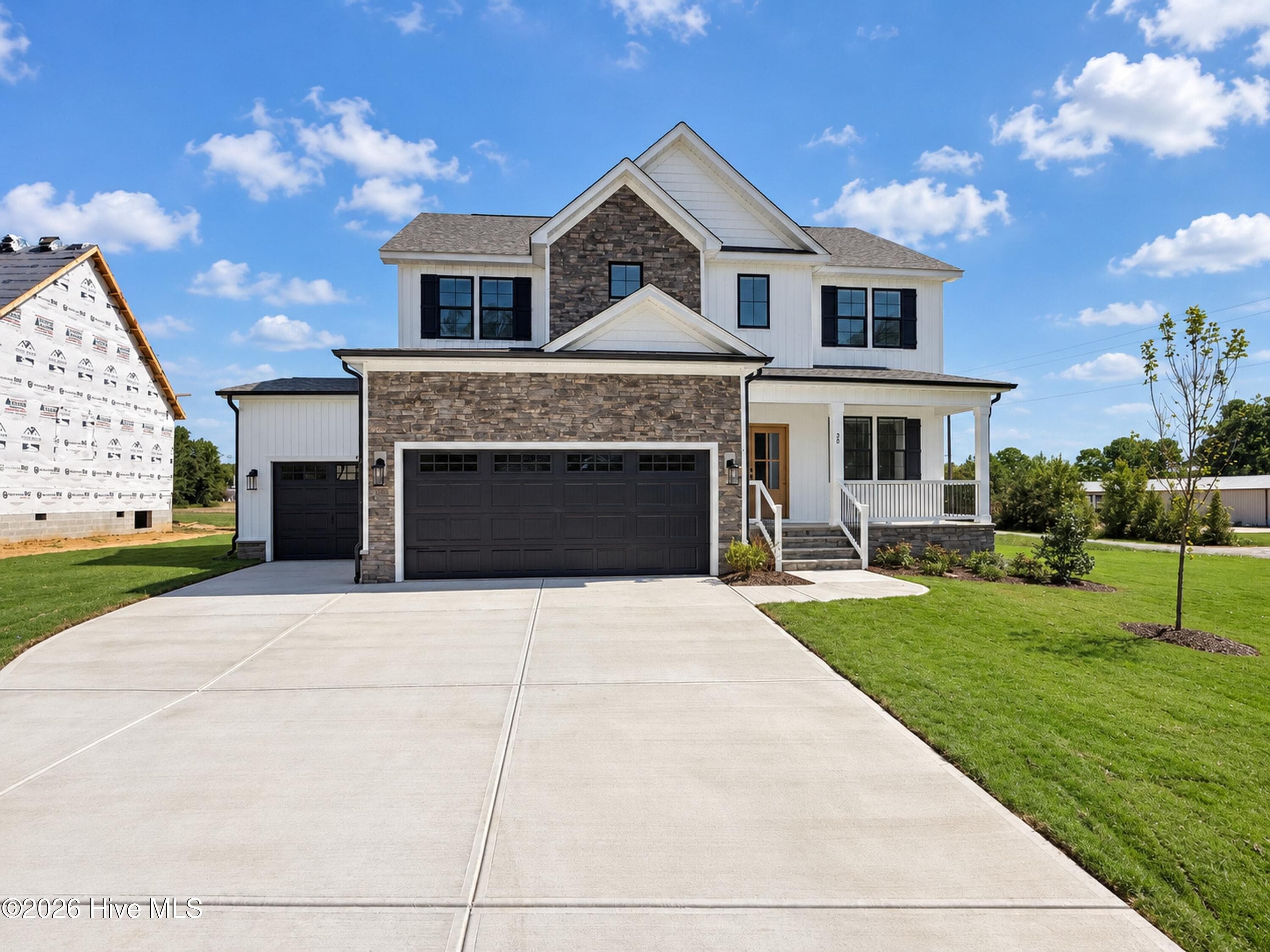 Single Family Residence at 20 Howell Farm Drive, Selma, NC 27576, photo 5 of 148