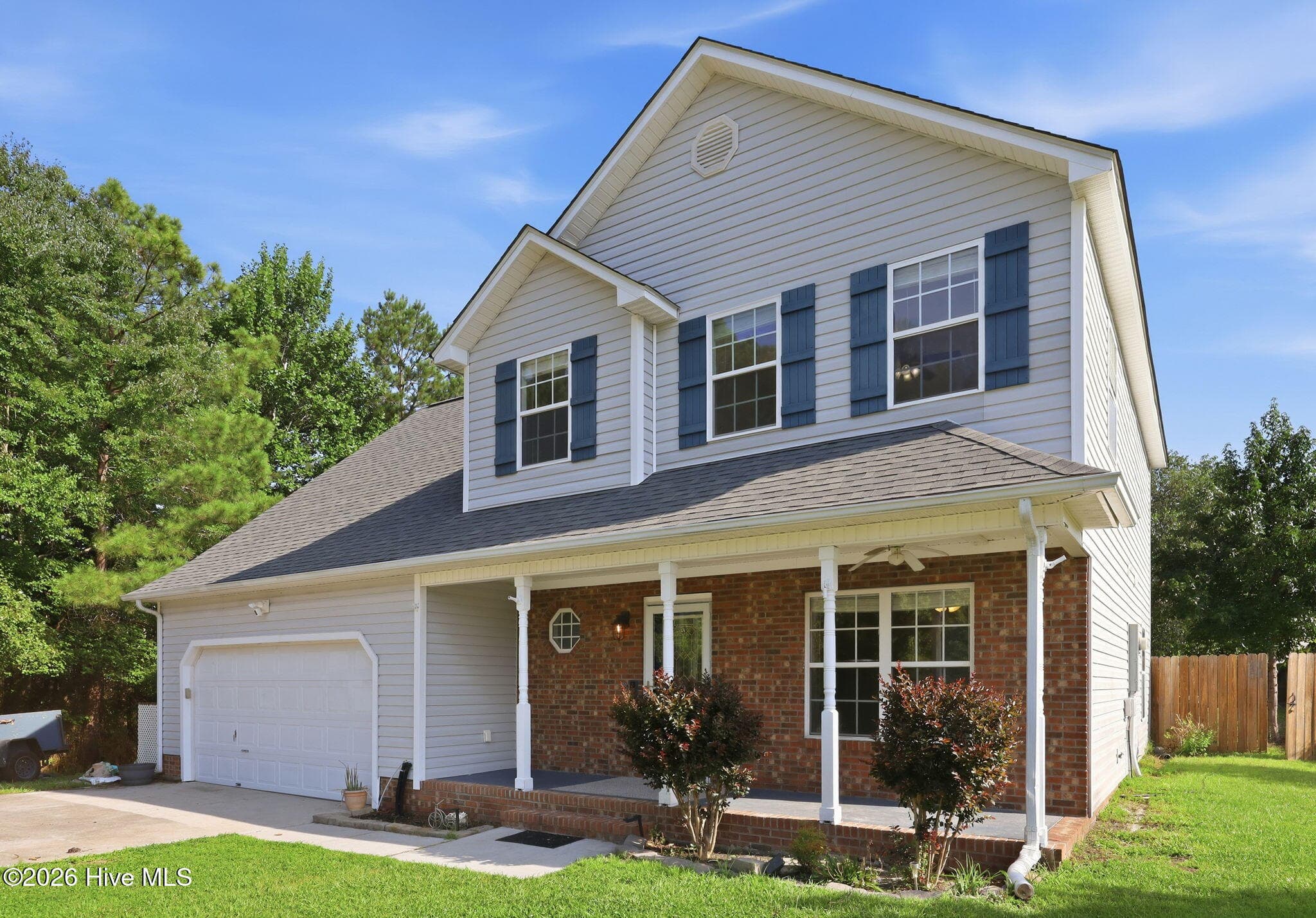 Single Family Residence at 116 Trailwood Drive, Hubert, NC 28539, photo 4 of 55