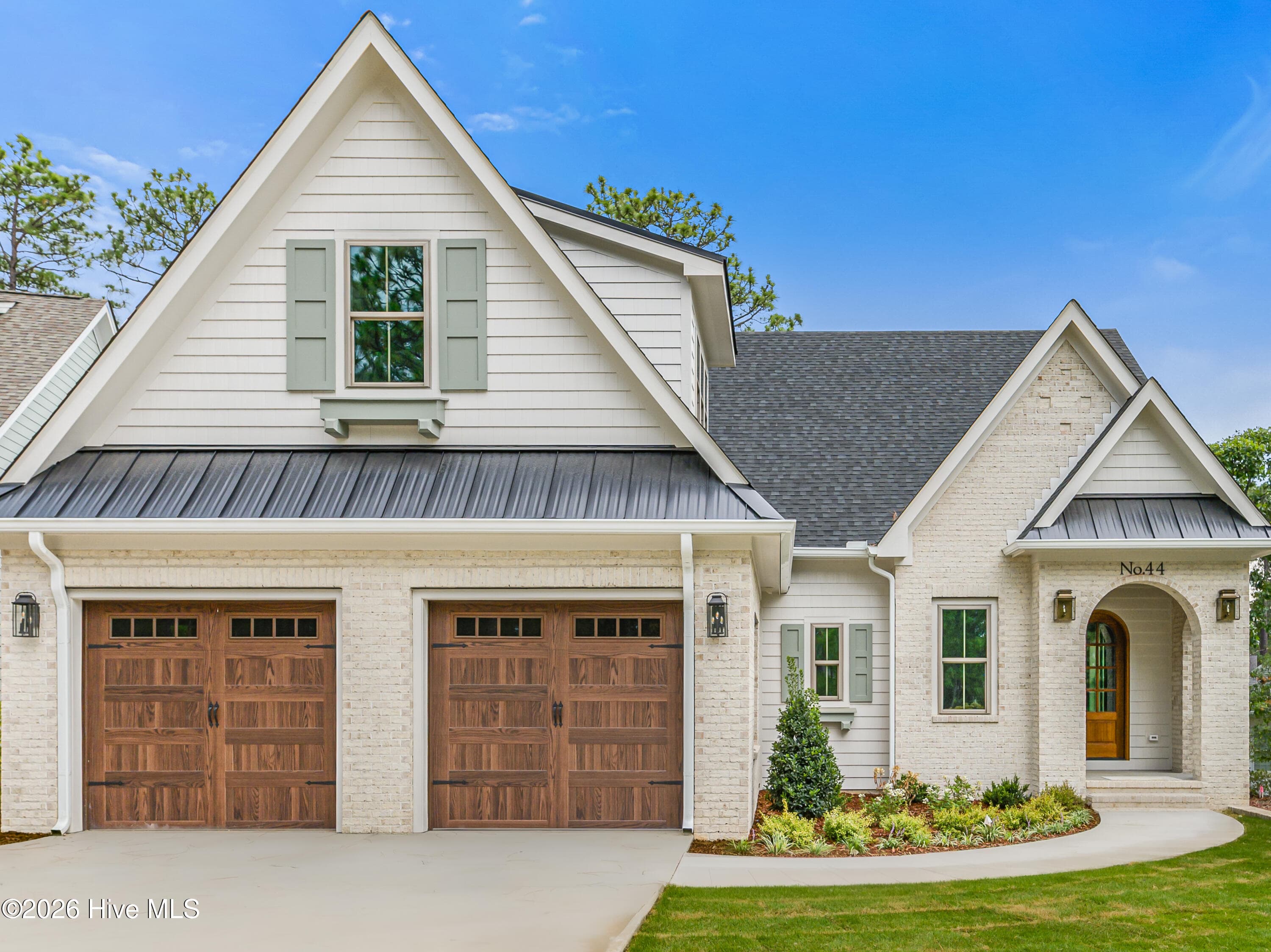 Single Family Residence at 44 Dungarvan Lane, Pinehurst, NC 28374