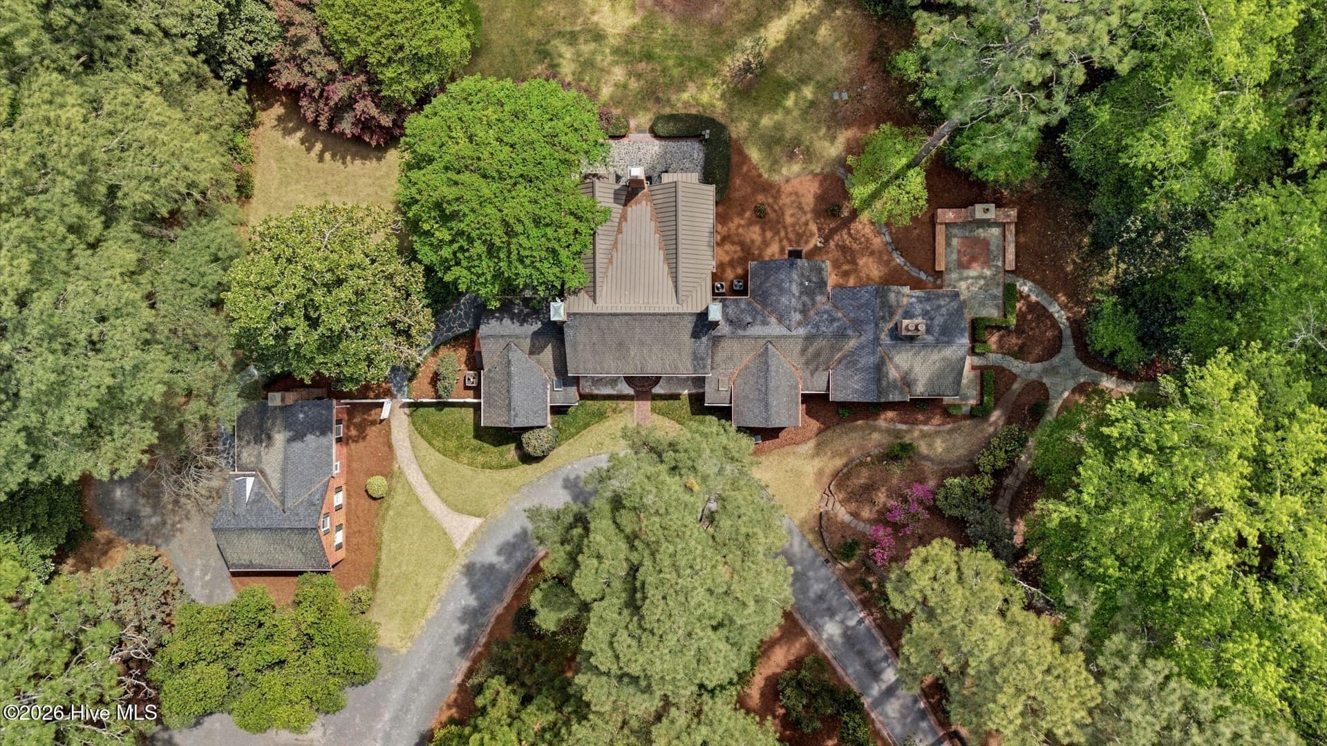 285 N Bethesda Road, Southern Pines, NC 28387