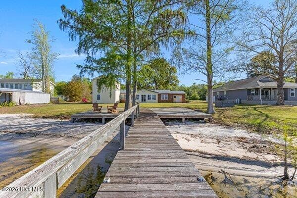 Single Family Residence at 1922 Bella Coola Road, Lake Waccamaw, NC 28450, photo 3 of 5